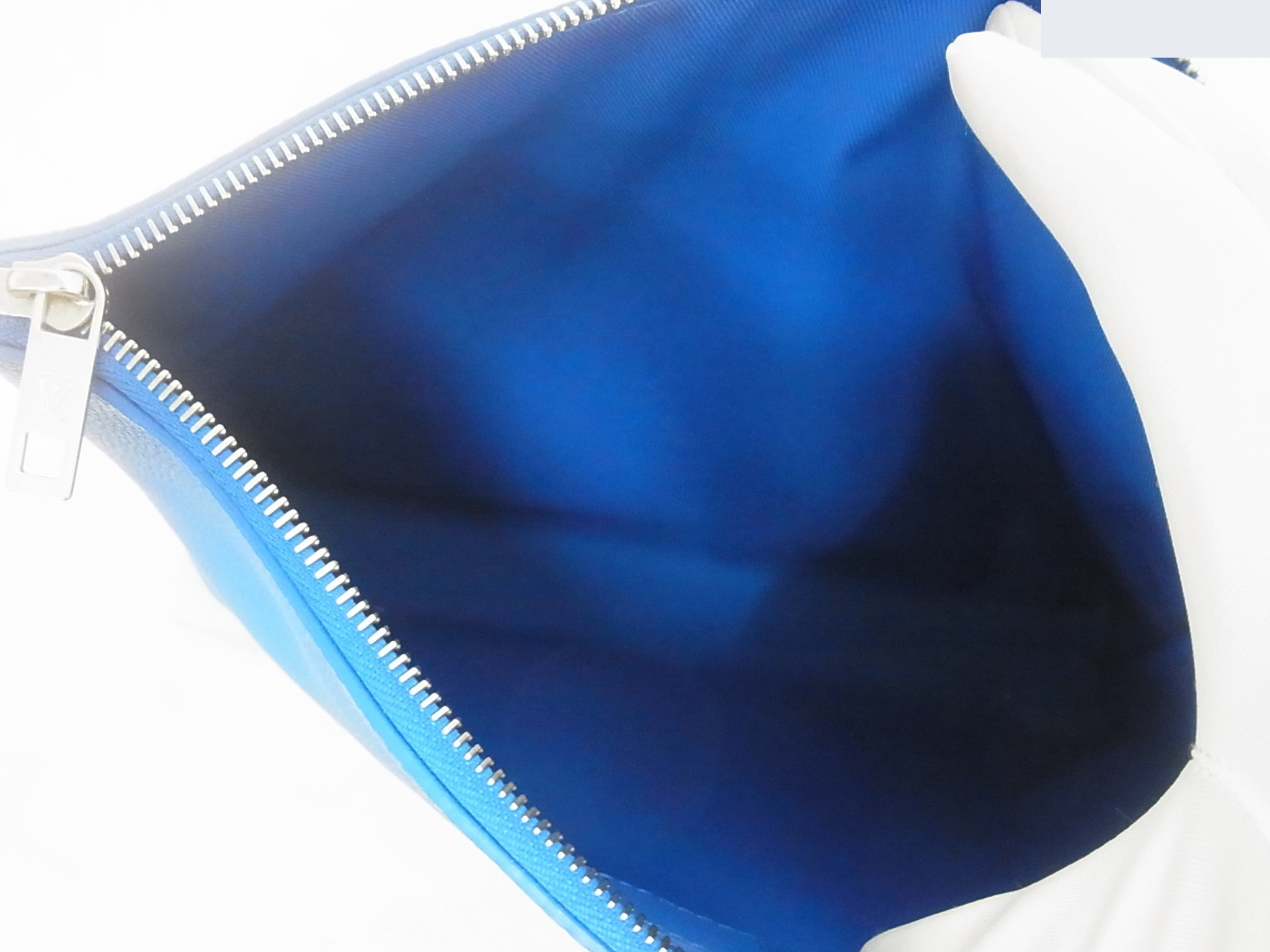 M82270 Aerogram Takeoff Pouch Blue — view 5