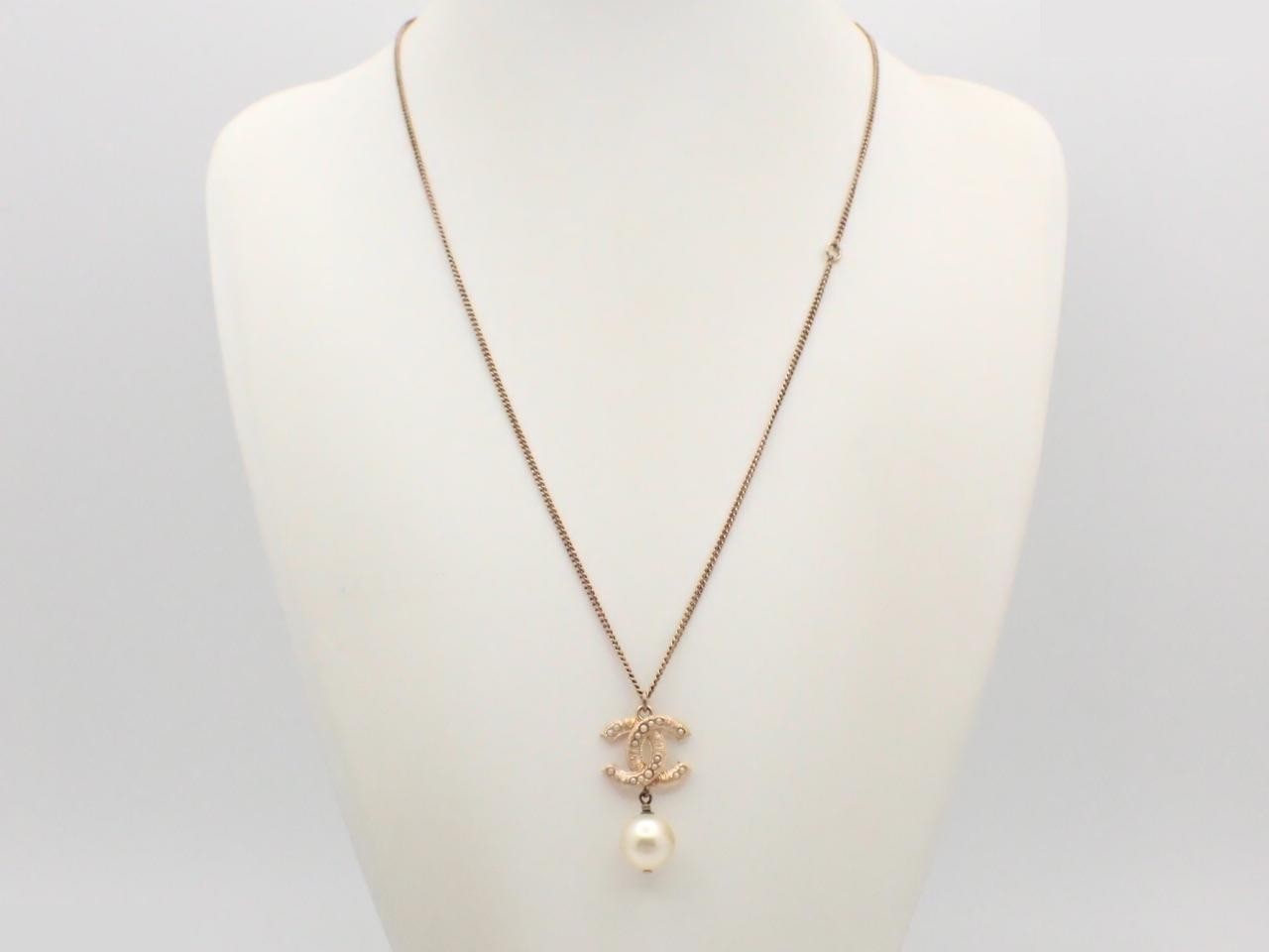 Necklace B17V Coco Mark Pearl Gold Chain — view 3