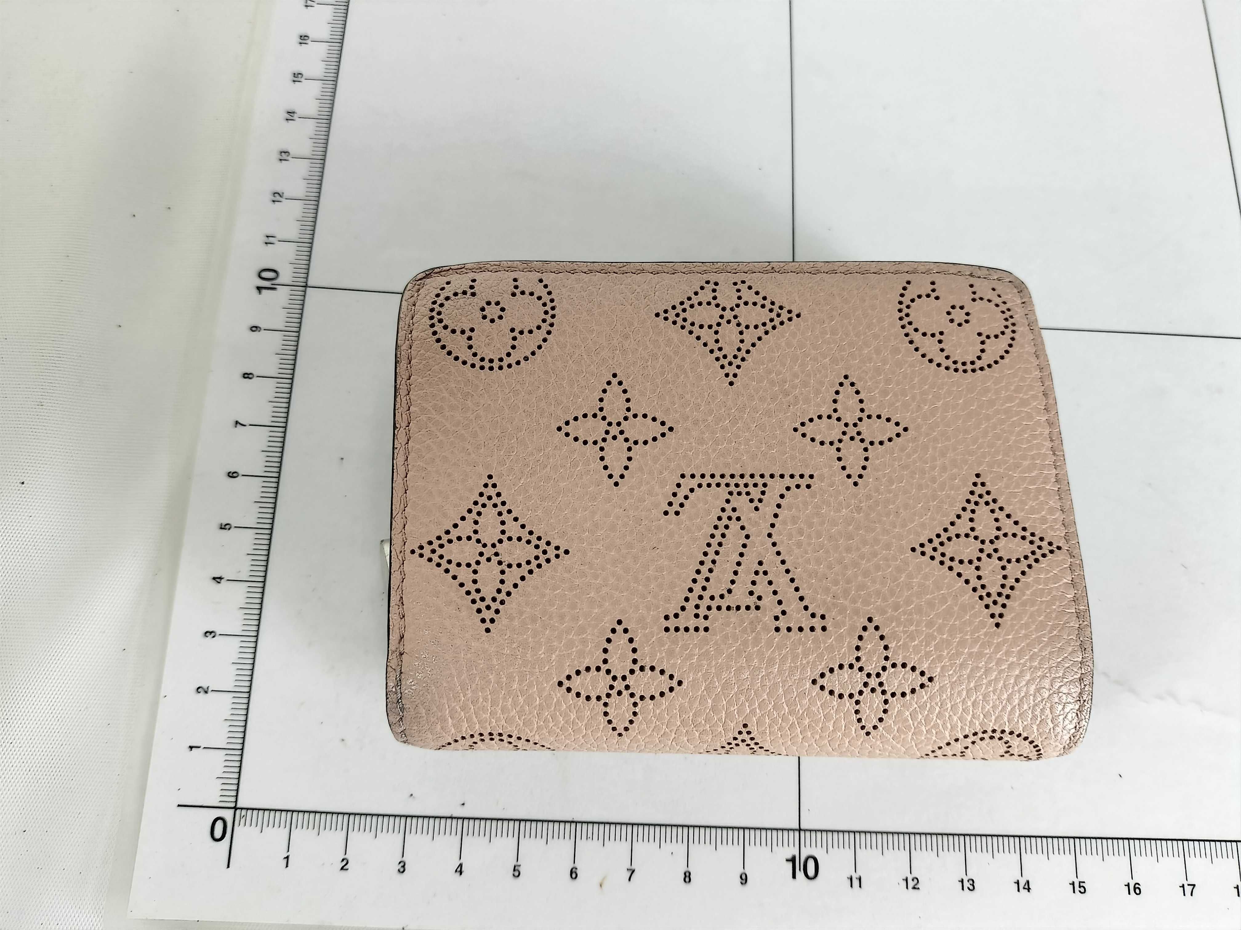 Monogram Mahina Bi-fold Wallet with Initials — view 13