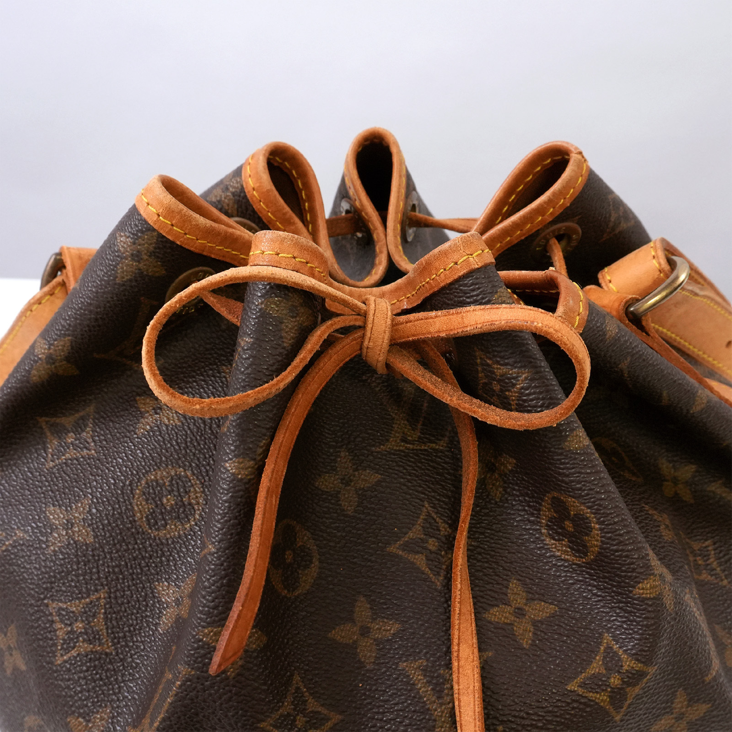 Monogram Petit Noé M42226 Shoulder Bag — view 11