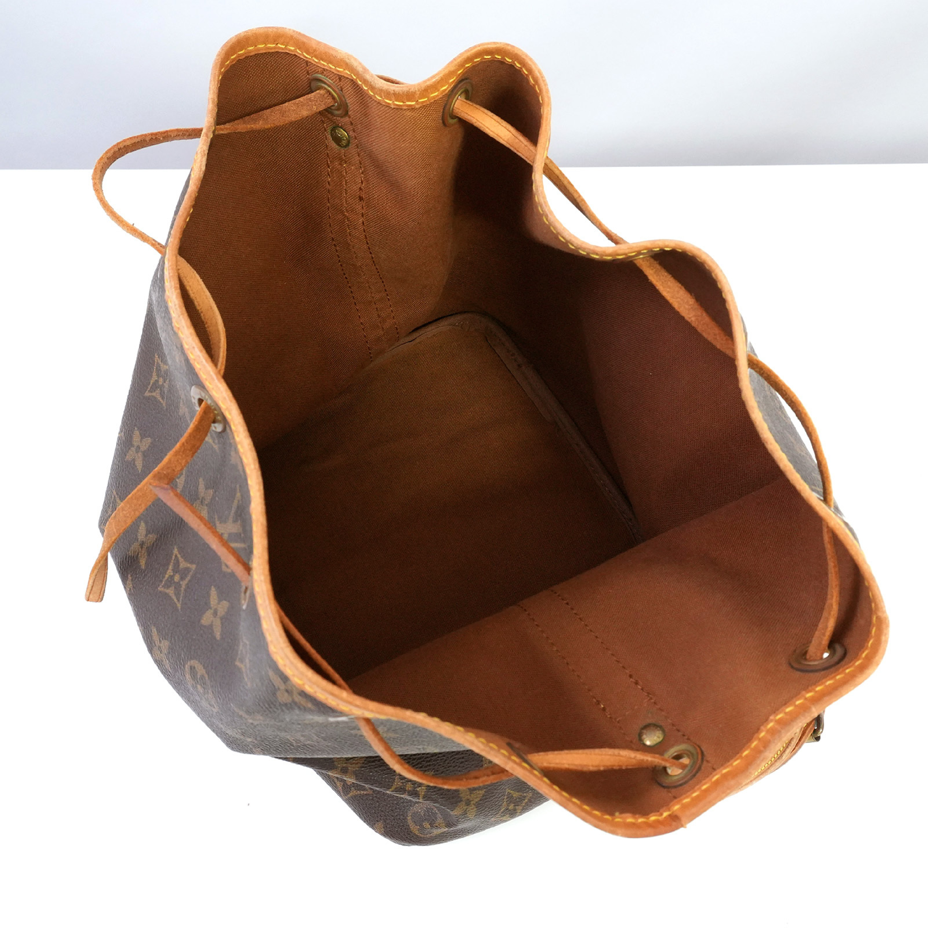 Monogram Petit Noé M42226 Shoulder Bag — view 4