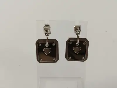 As de Coeur PM Z stamp heart motif earrings