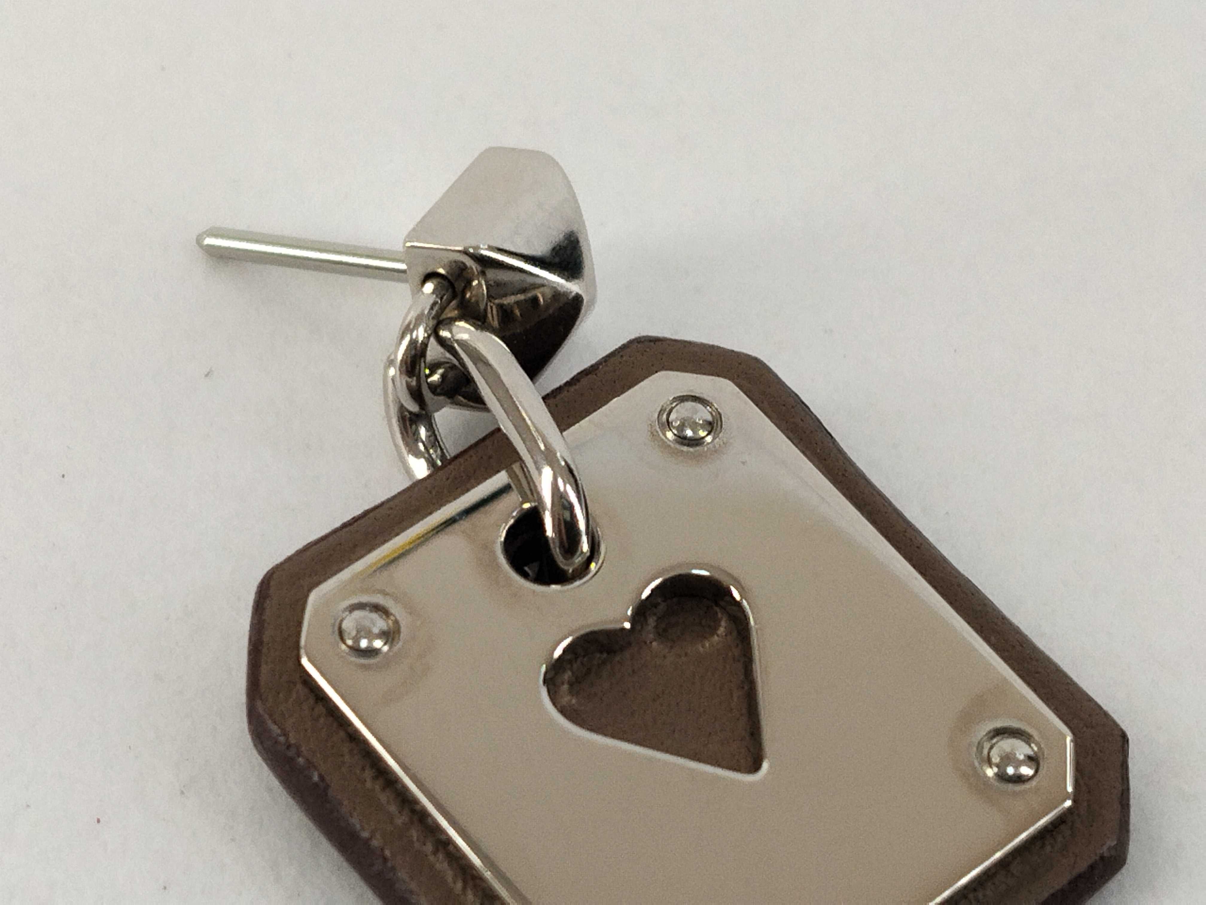 As de Coeur PM Z stamp heart motif earrings — view 8