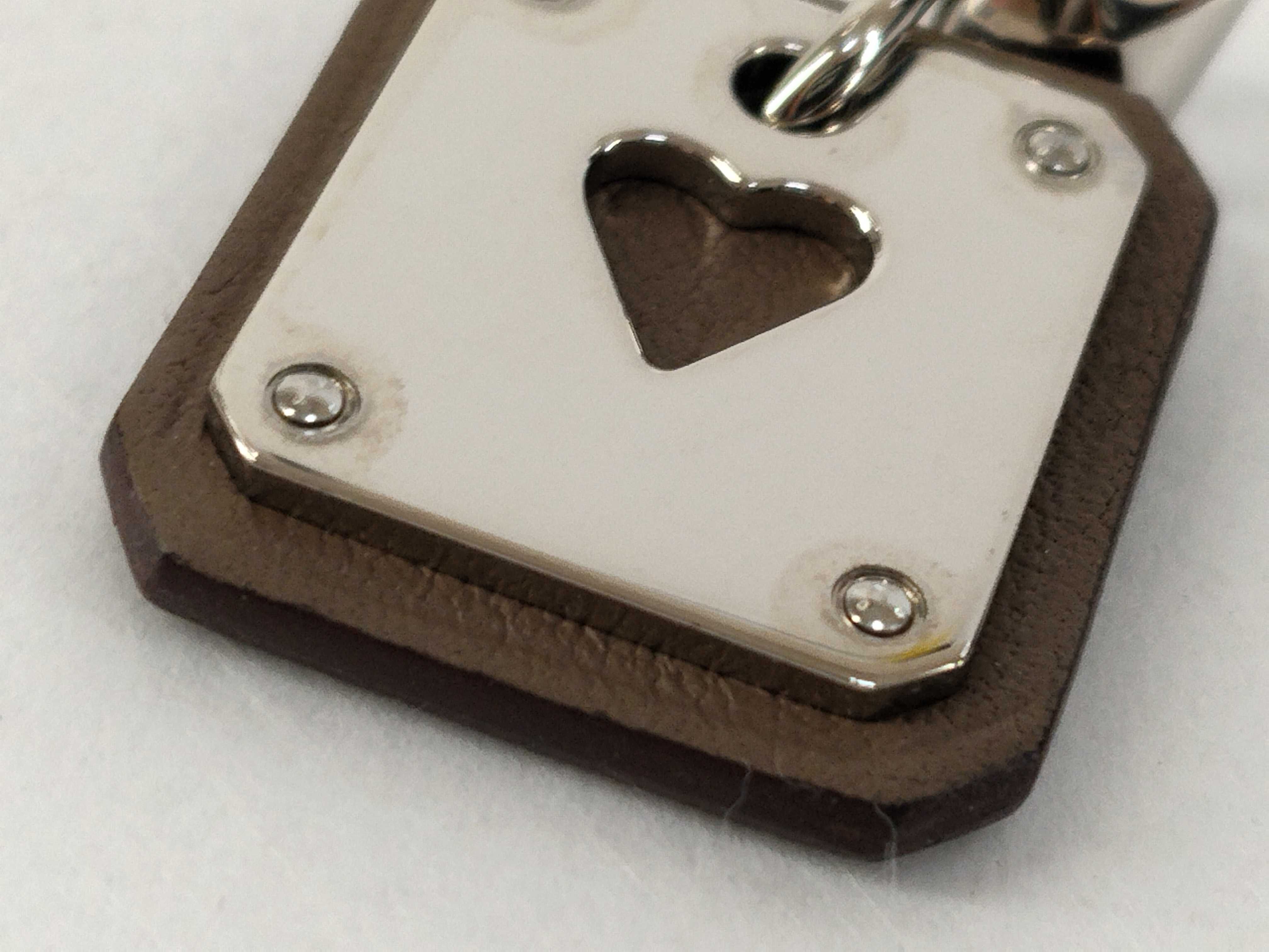 As de Coeur PM Z stamp heart motif earrings — view 9