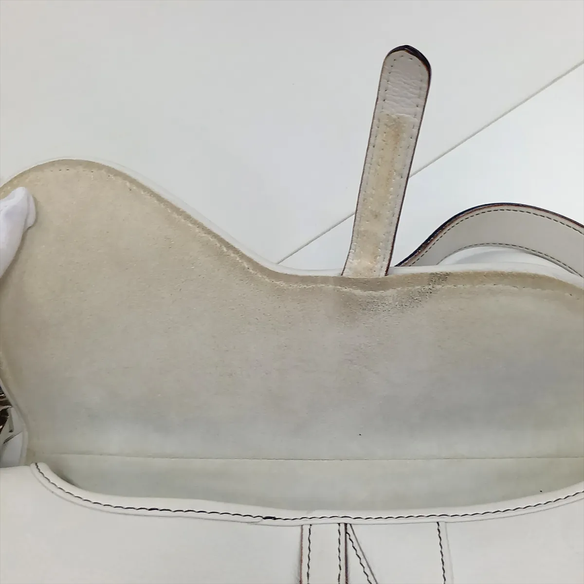 Saddle Bag Leather Shoulder Bag White — view 12