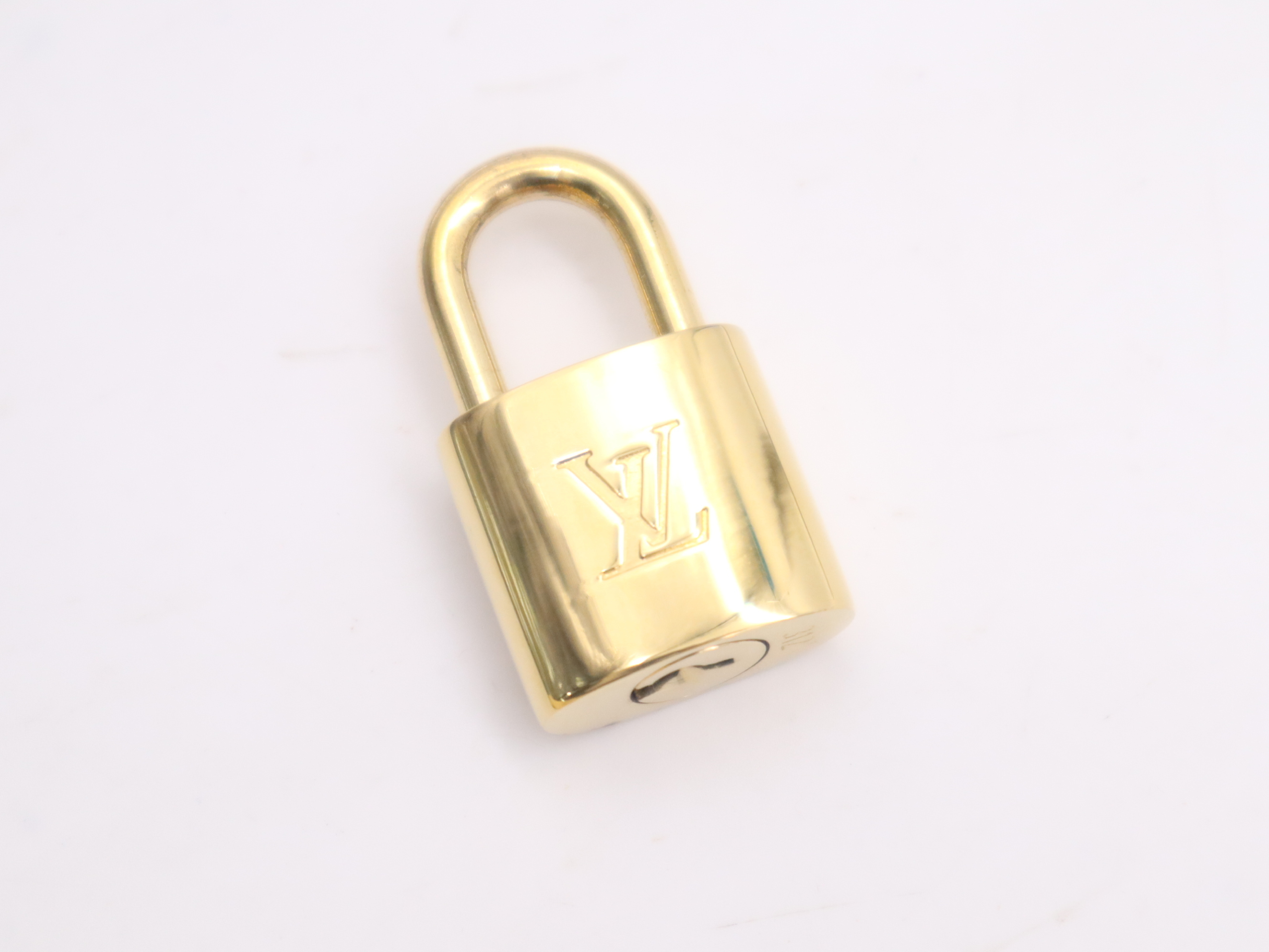 N53151 Damier Alma PM Handbag with padlock, 2 keys, clochette, and dust bag. — view 13