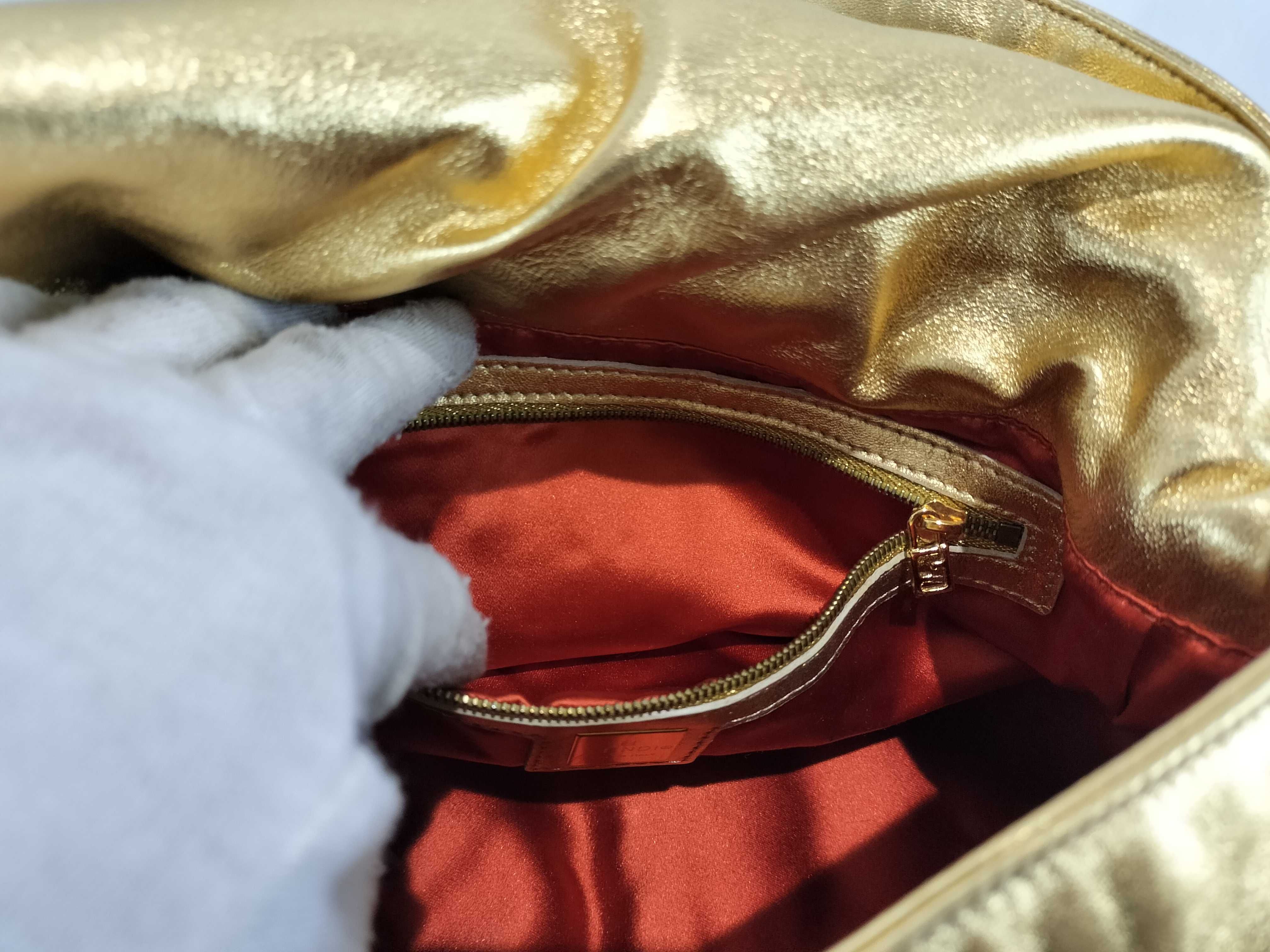 Mamma Bucket/One-Shoulder Bag/Light Stone/Metallic/Gold Handbag — view 11