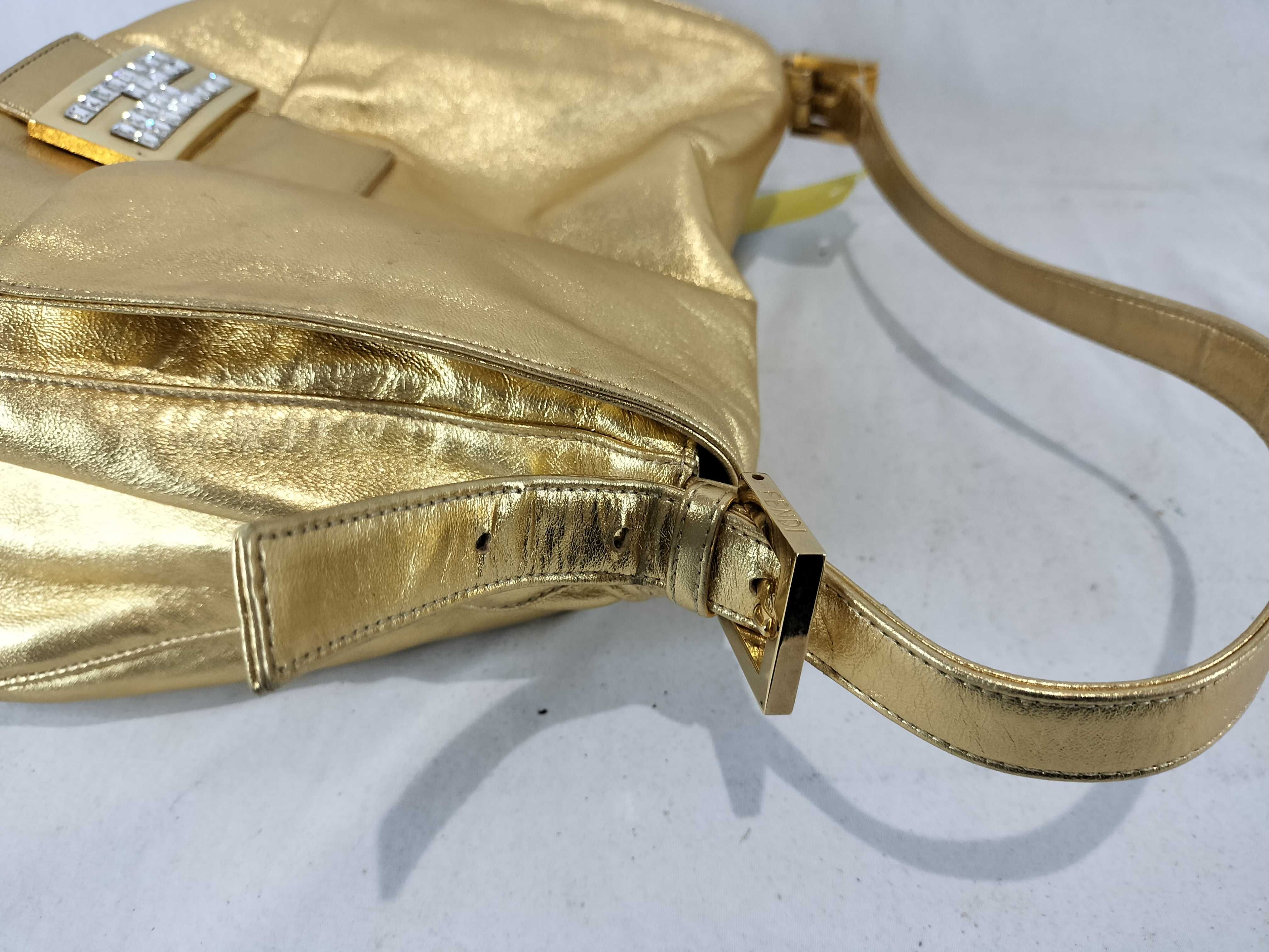 Mamma Bucket/One-Shoulder Bag/Light Stone/Metallic/Gold Handbag — view 6