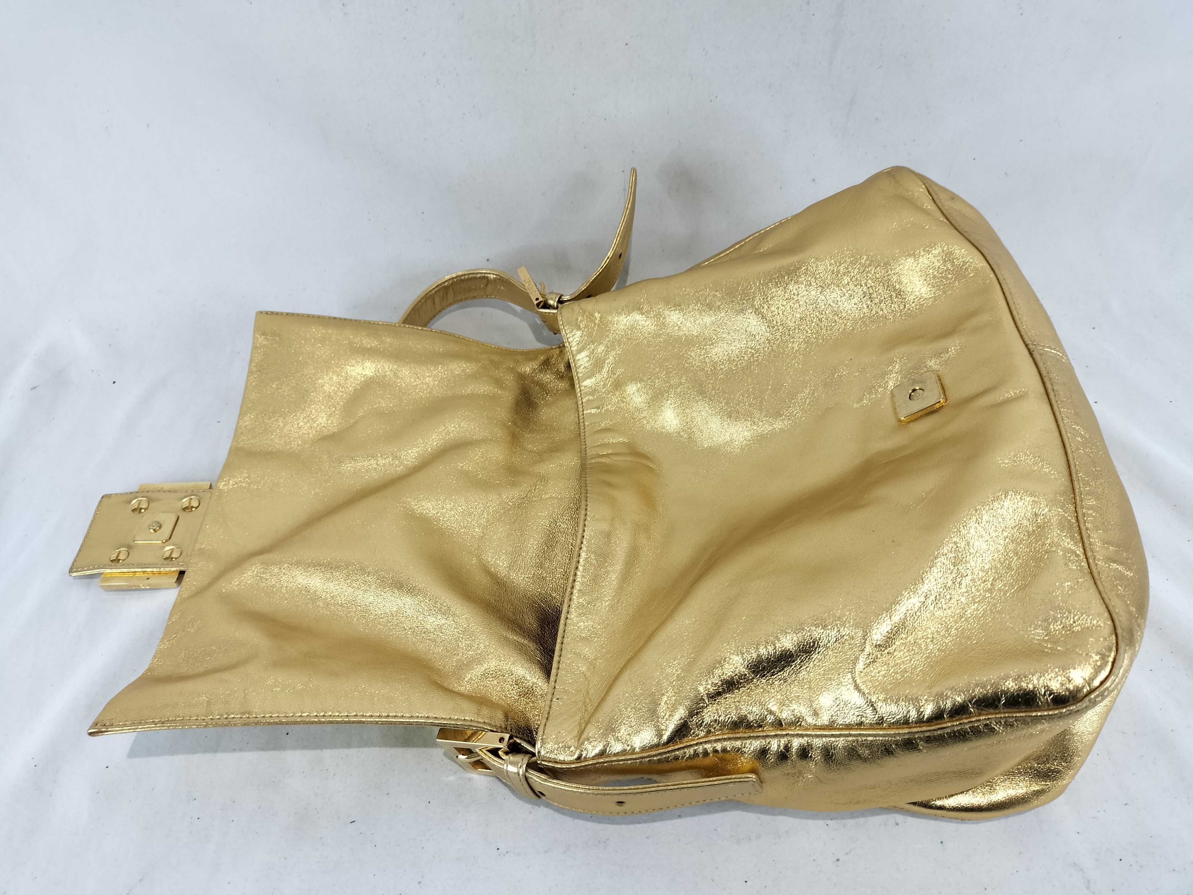 Mamma Bucket/One-Shoulder Bag/Light Stone/Metallic/Gold Handbag — view 9