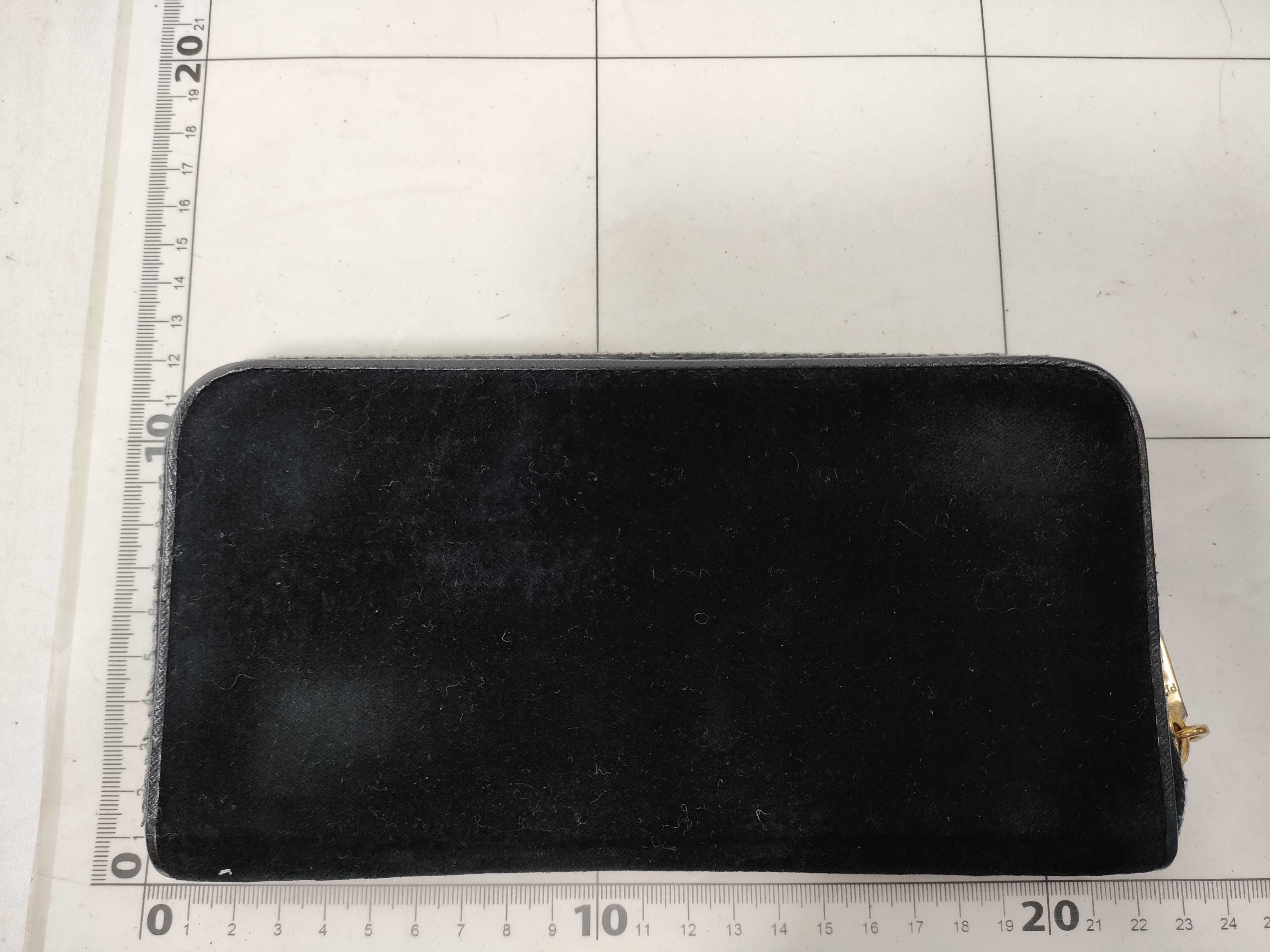 wallet — view 2