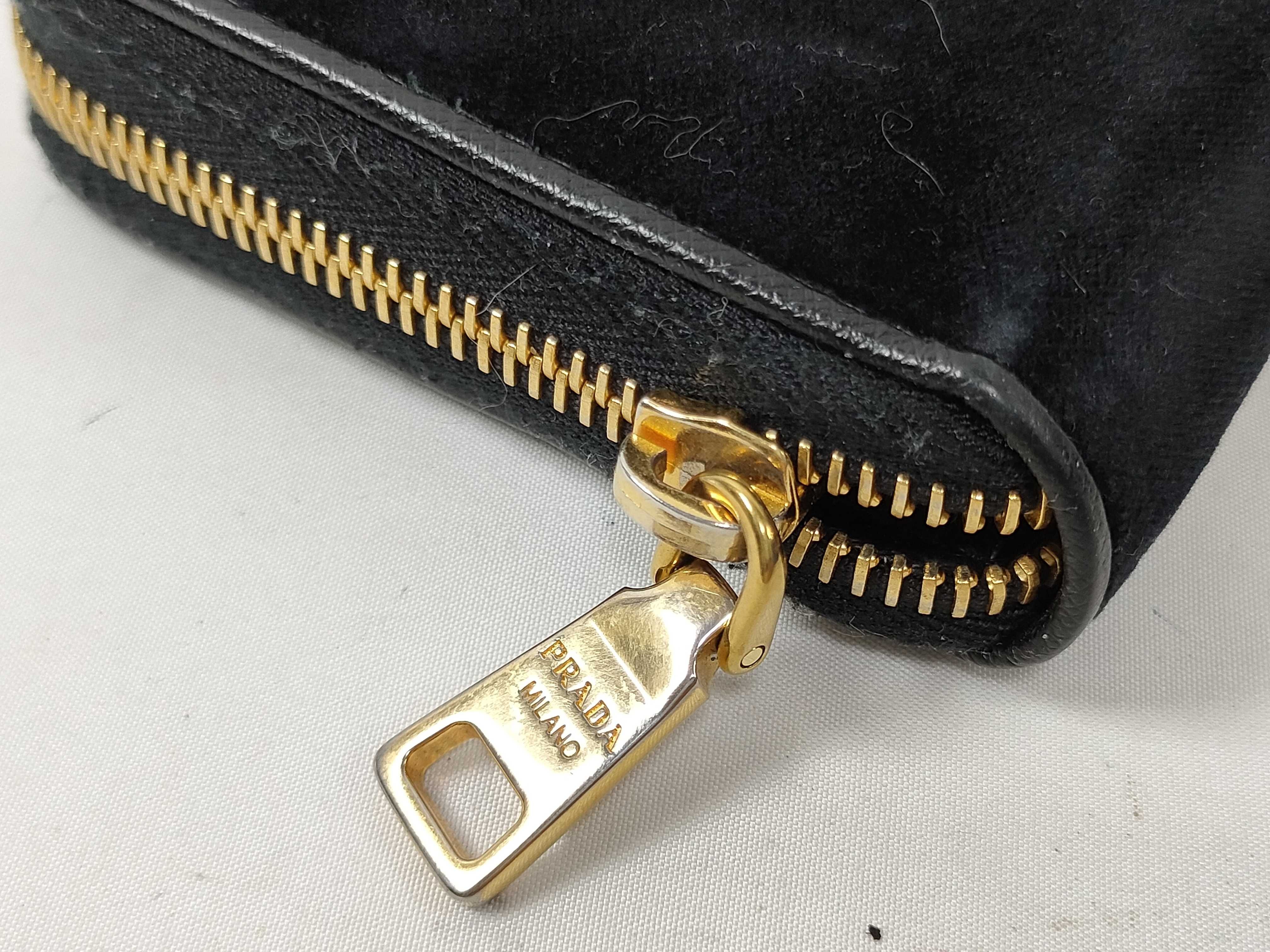 wallet — view 4