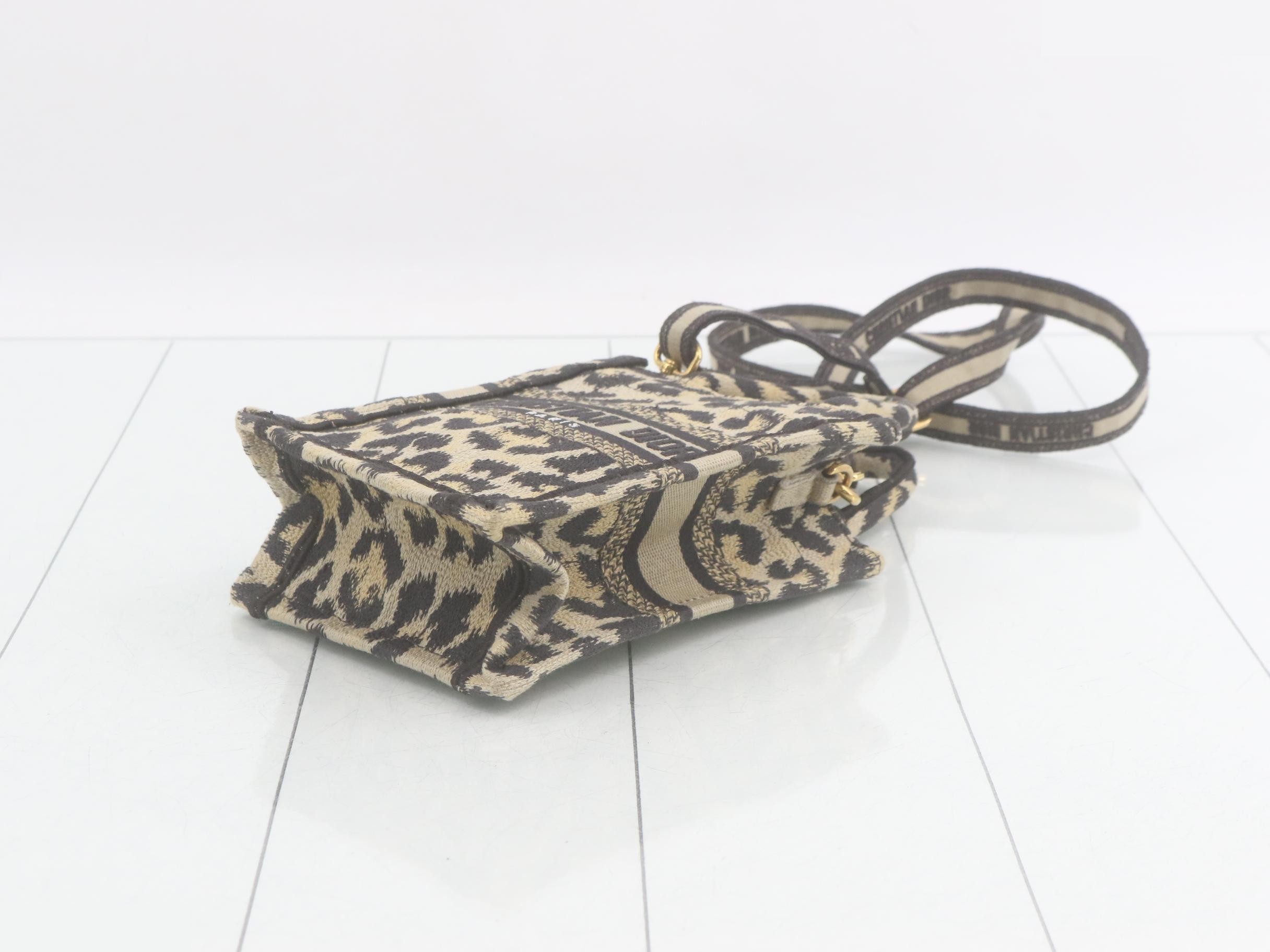 Book Tote Bag, Leopard Print, 2-Way, with Strap — view 6