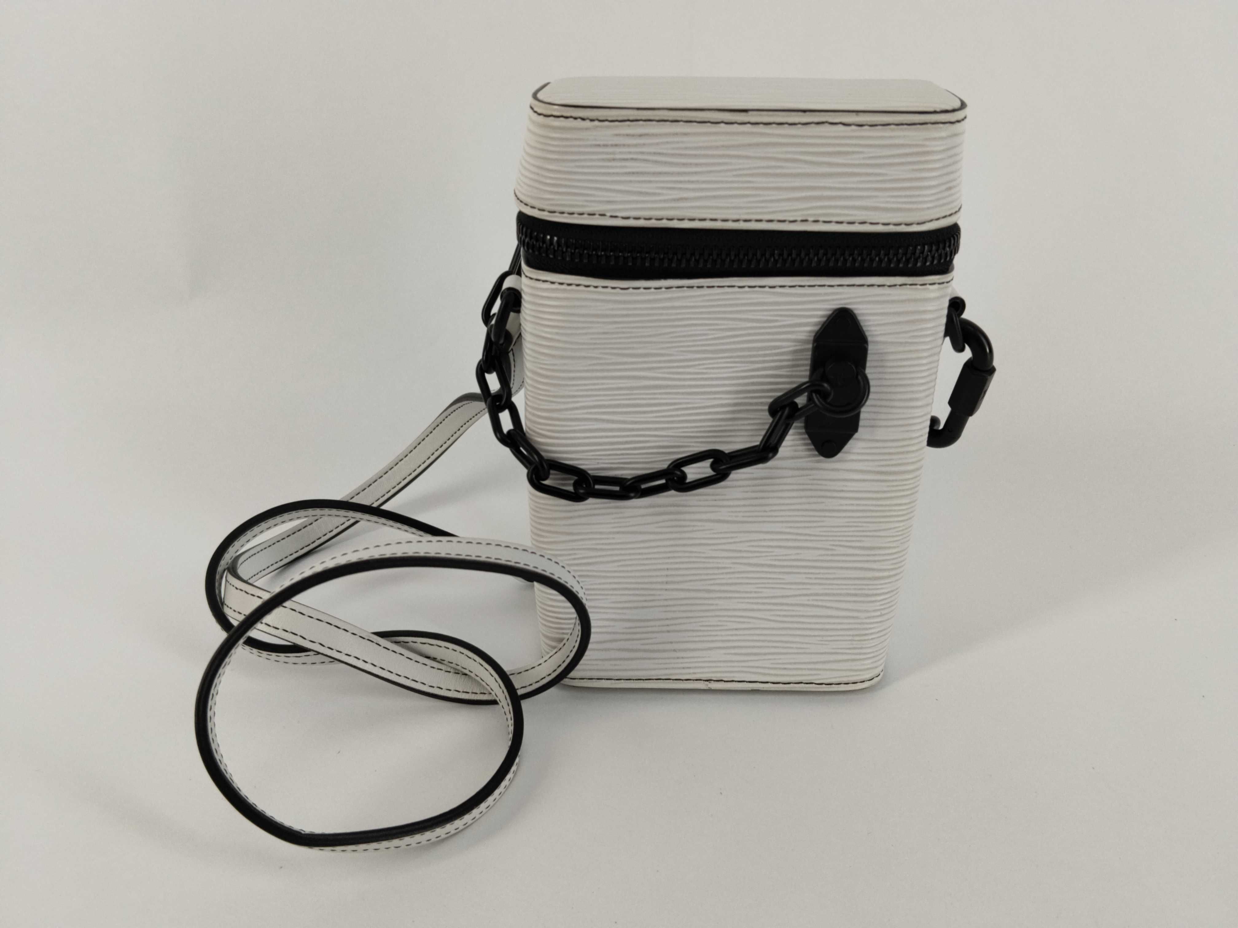 Epi Louis Vuitton Box Shoulder Bag