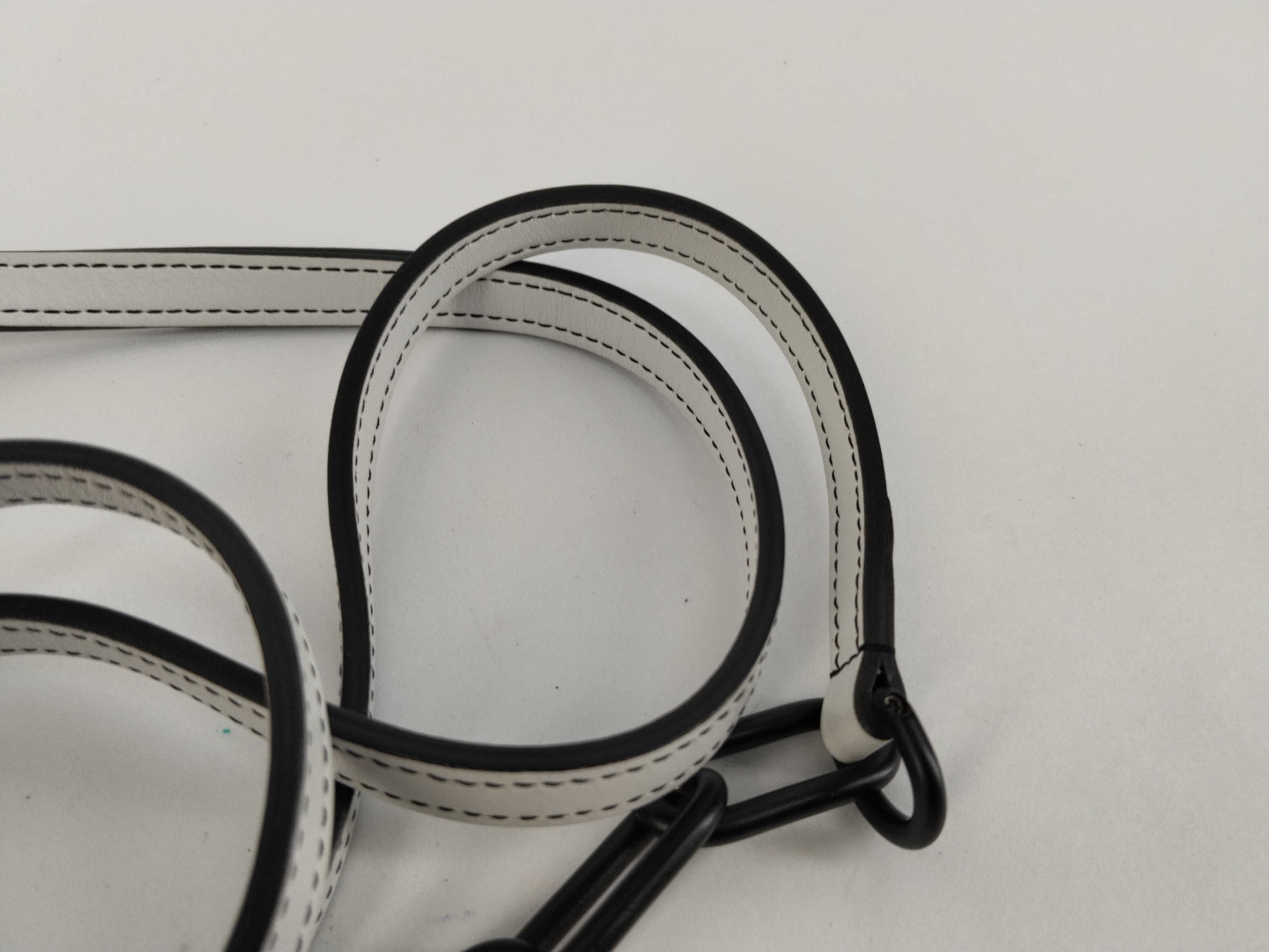 Epi Louis Vuitton Box Shoulder Bag — view 4