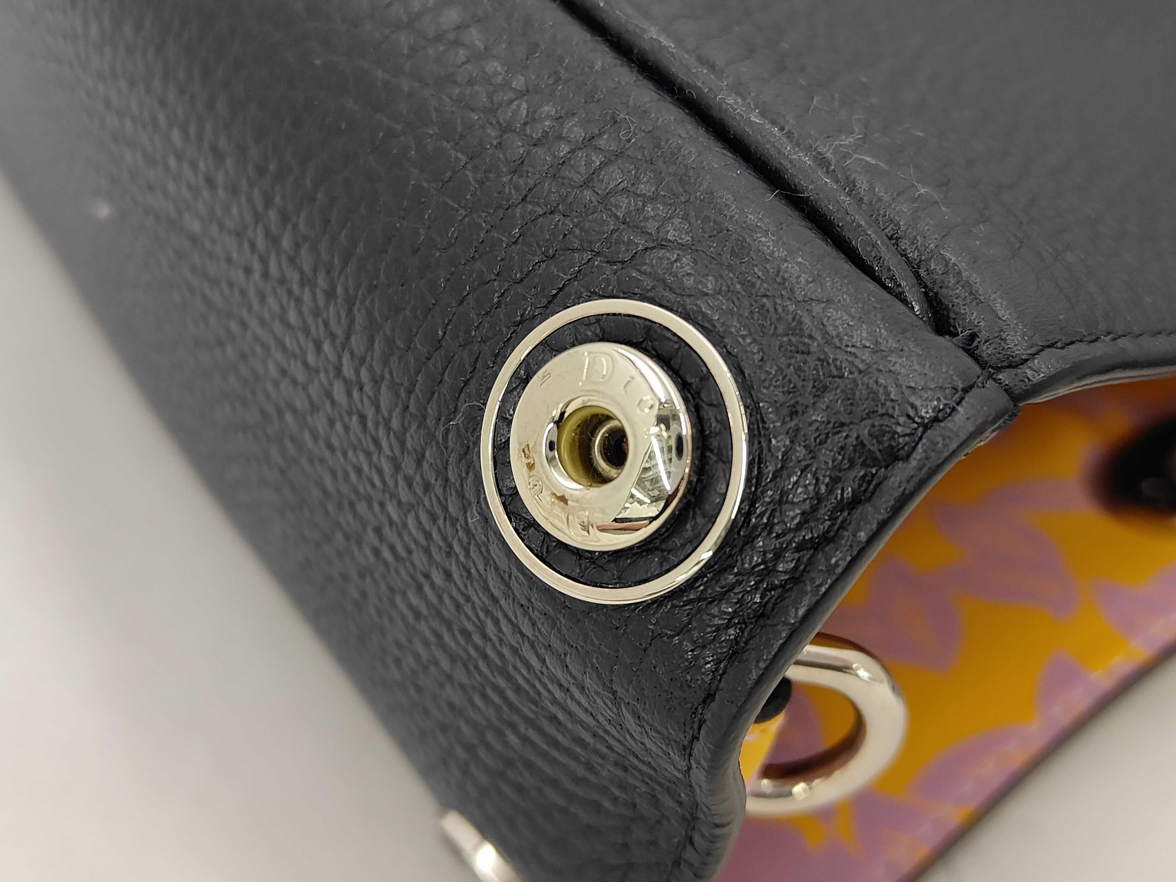 Siorissimo Medium Leather 2-Way Handbag with Pouch — view 11