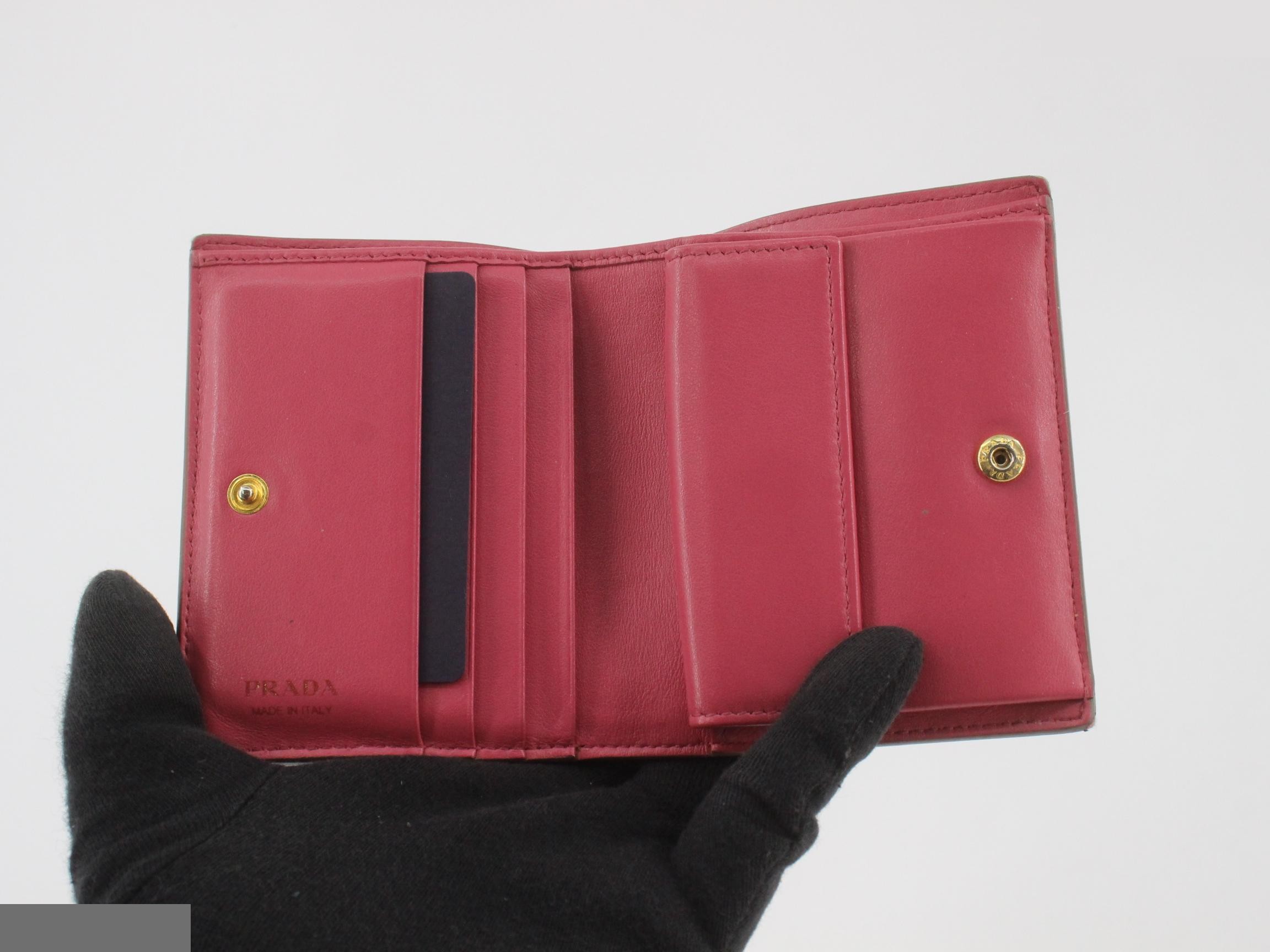 Other lines: Bags and Wallets — view 4