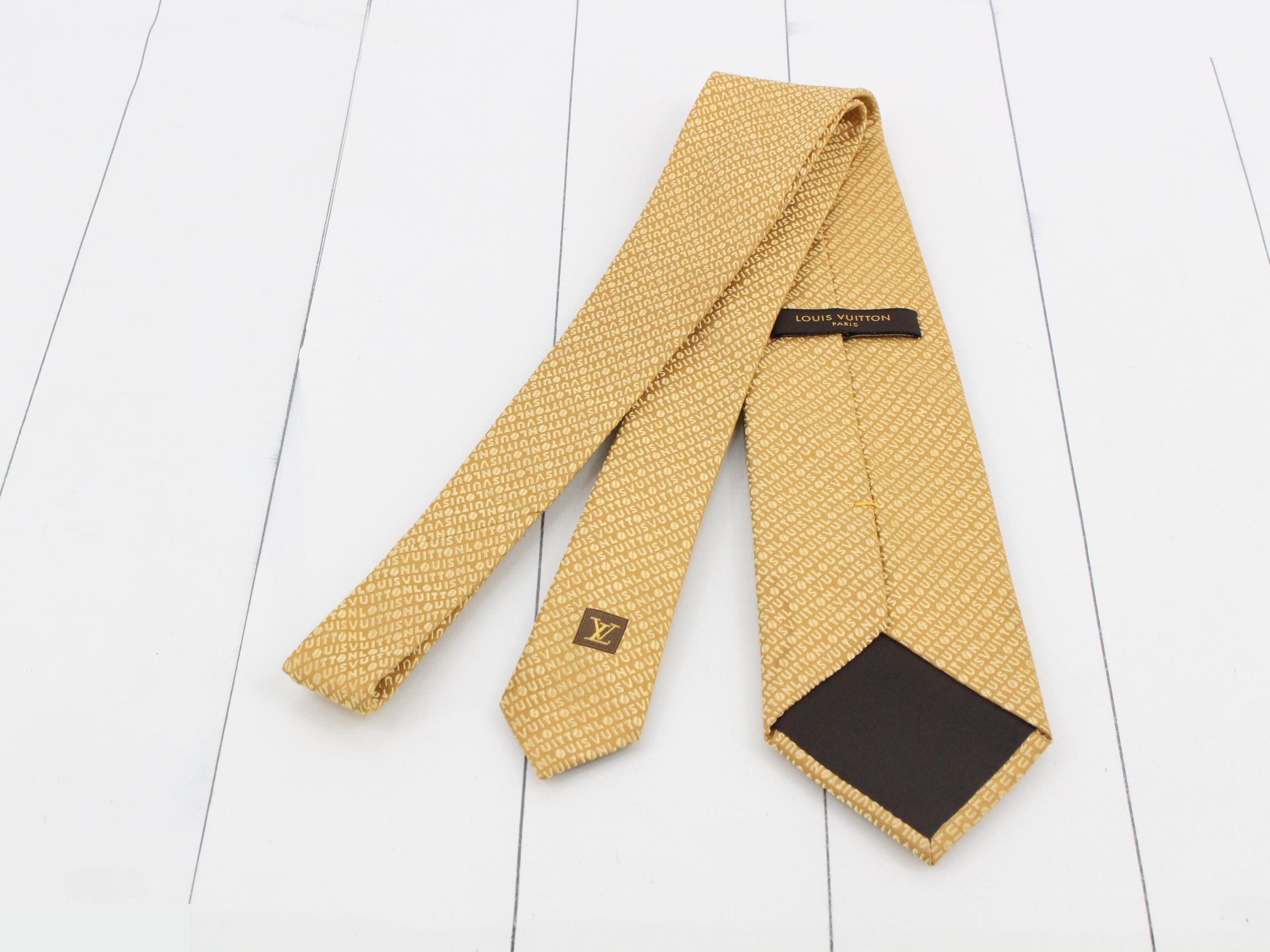 Silk tie — view 2