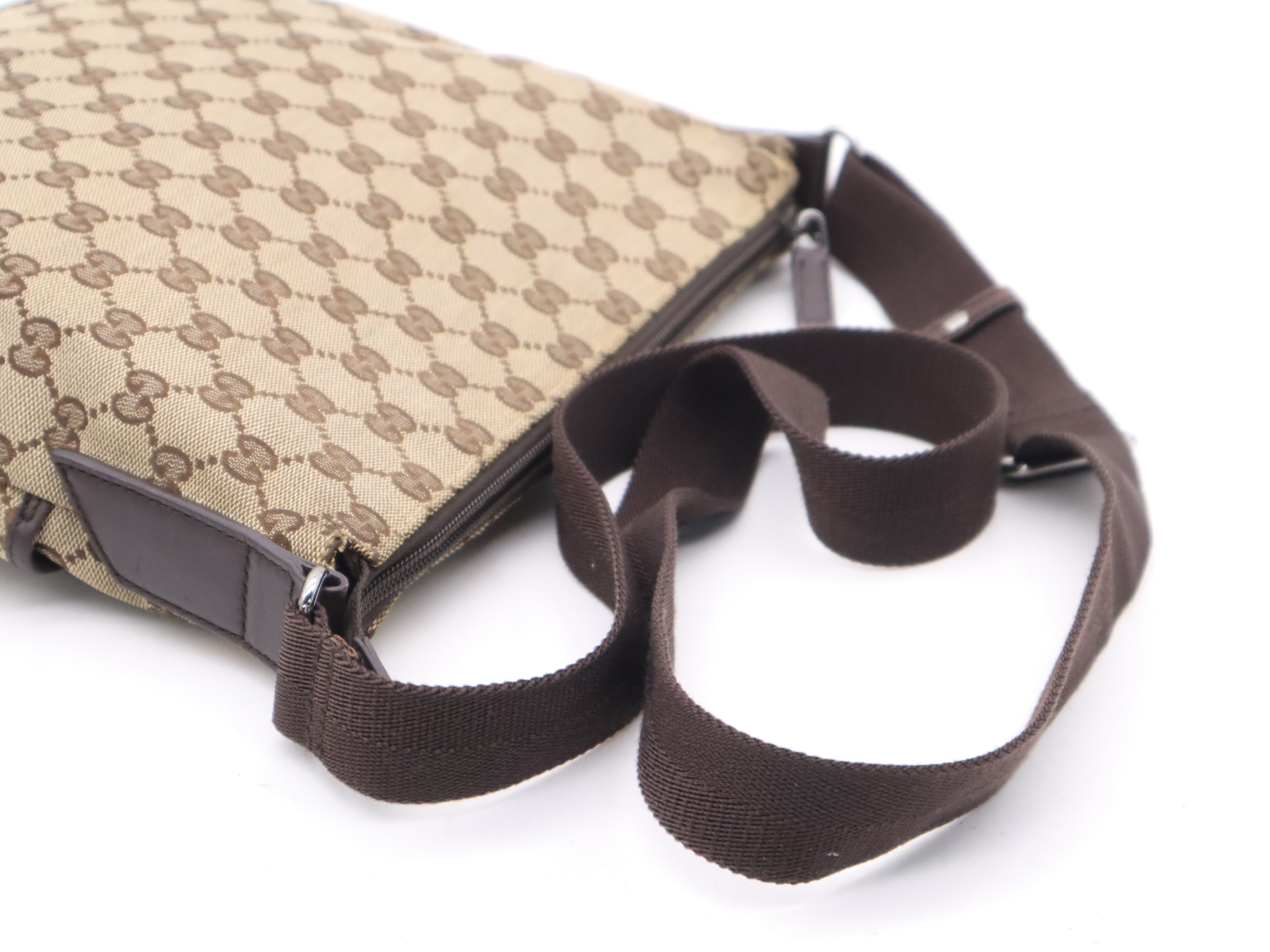 145857 Canvas GG Canvas Shoulder Bag Beige Silver Hardware Shoulder Bag — view 6