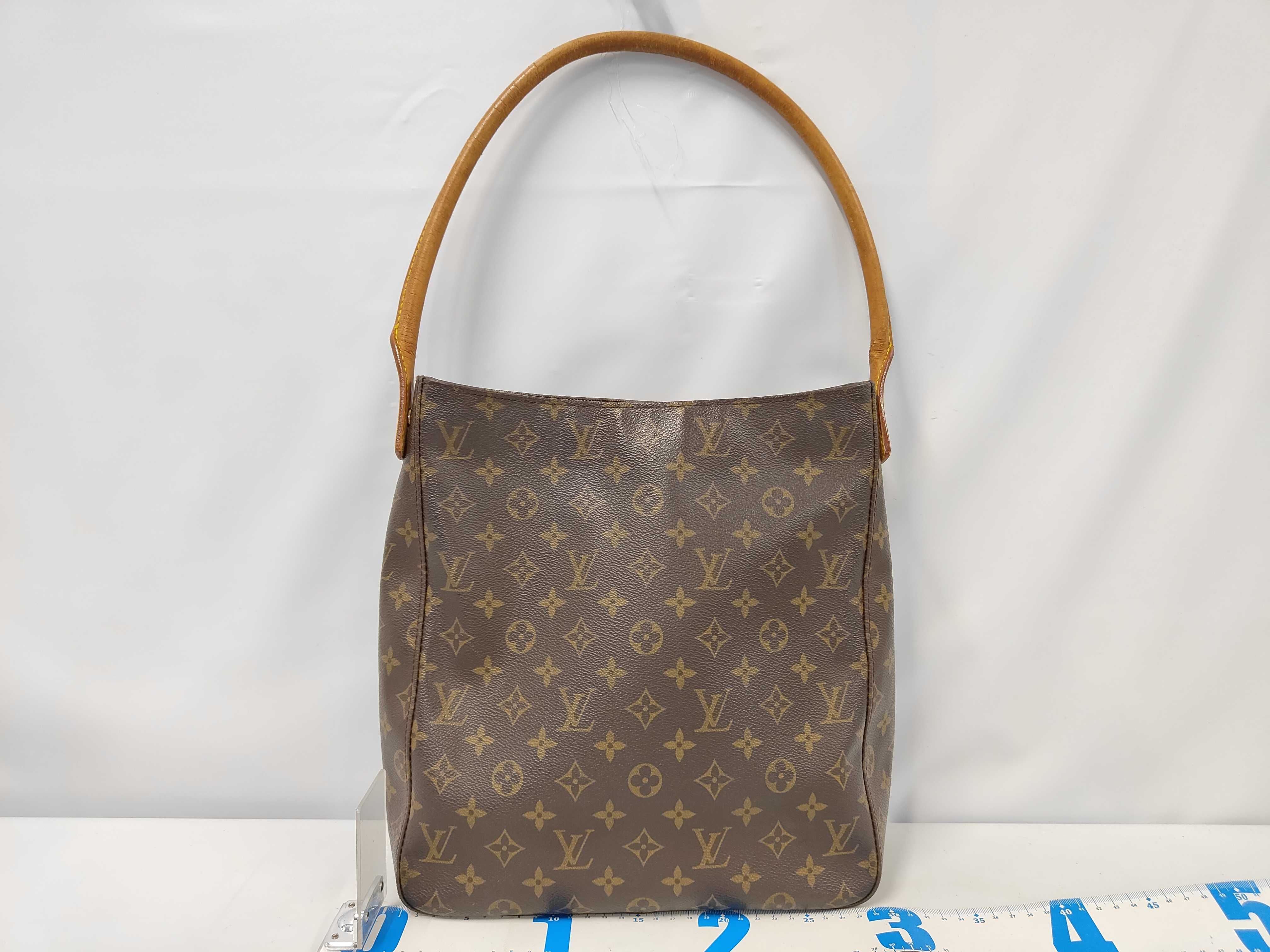 bag, Louis Vuitton shoulder bag — view 2