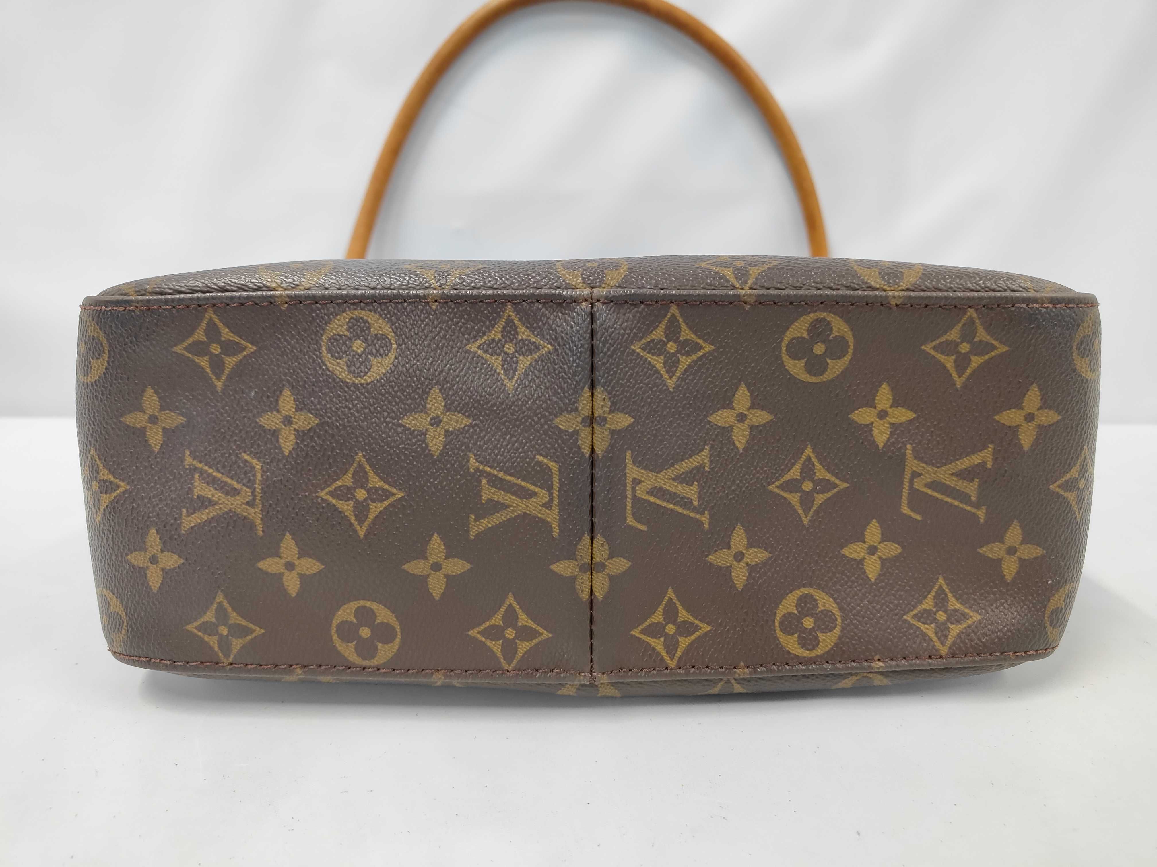 bag, Louis Vuitton shoulder bag — view 3
