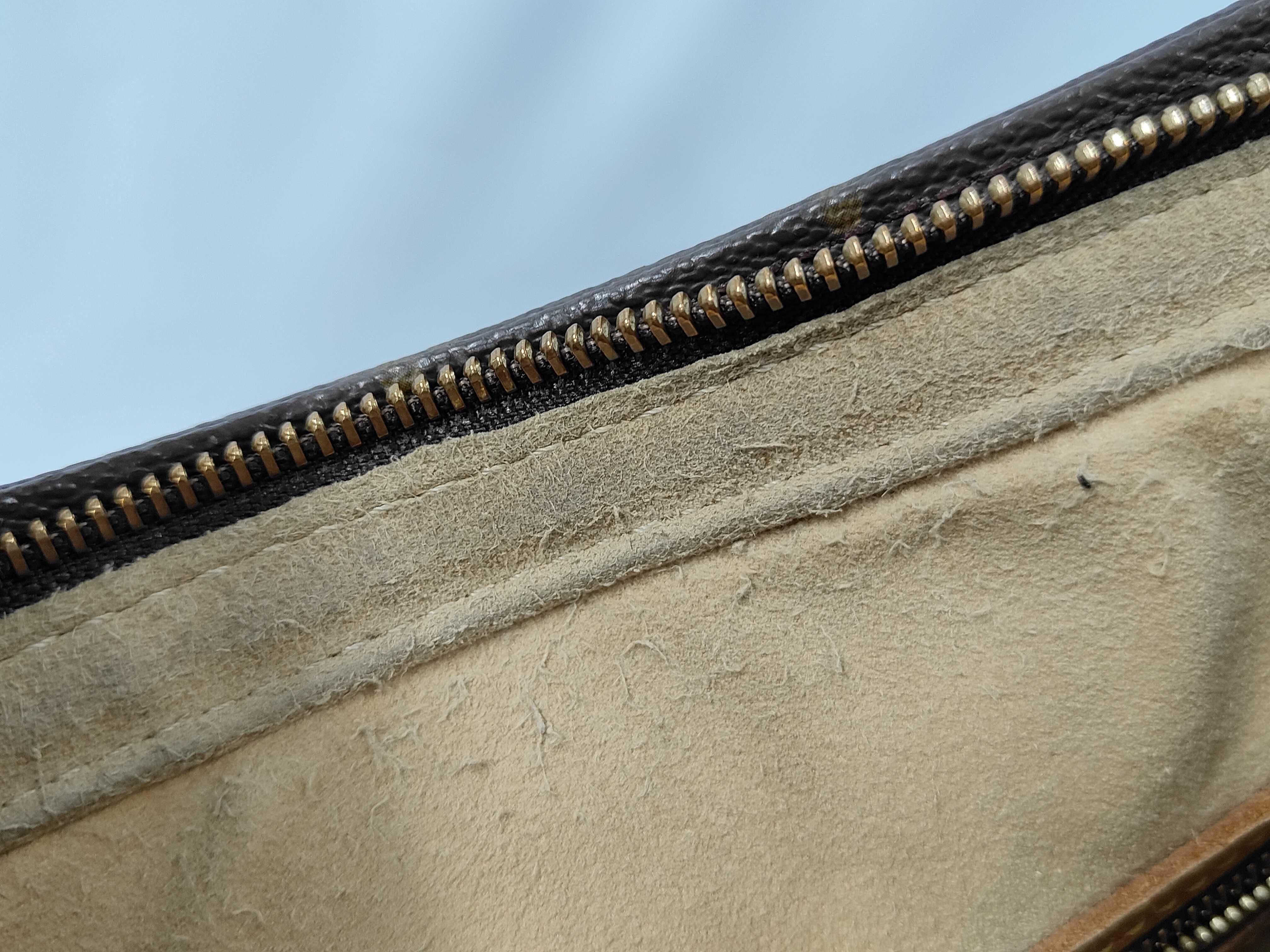 bag, Louis Vuitton shoulder bag — view 10