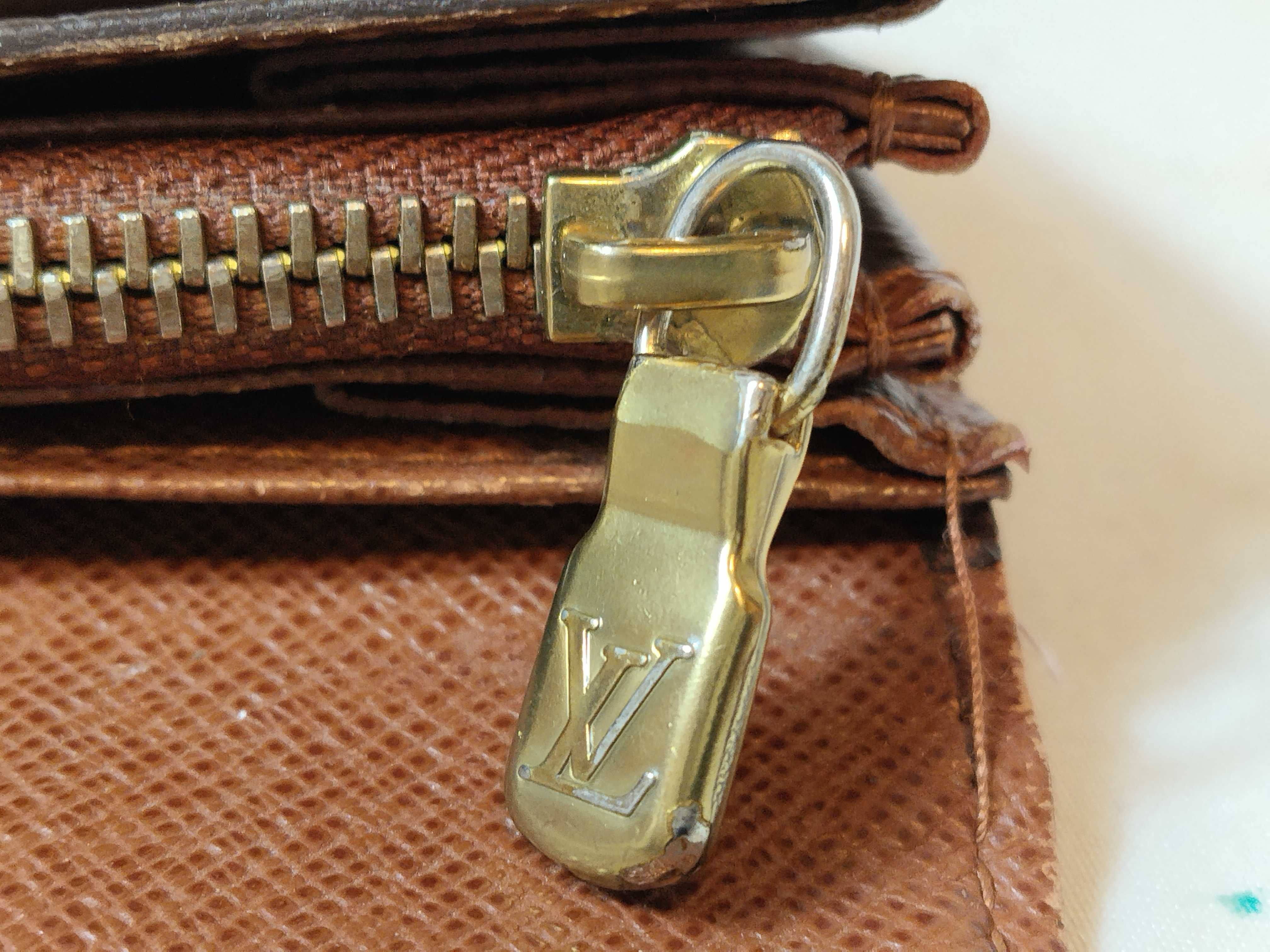 Monogram Portefeuille Sarah Wallet with Initials — view 8