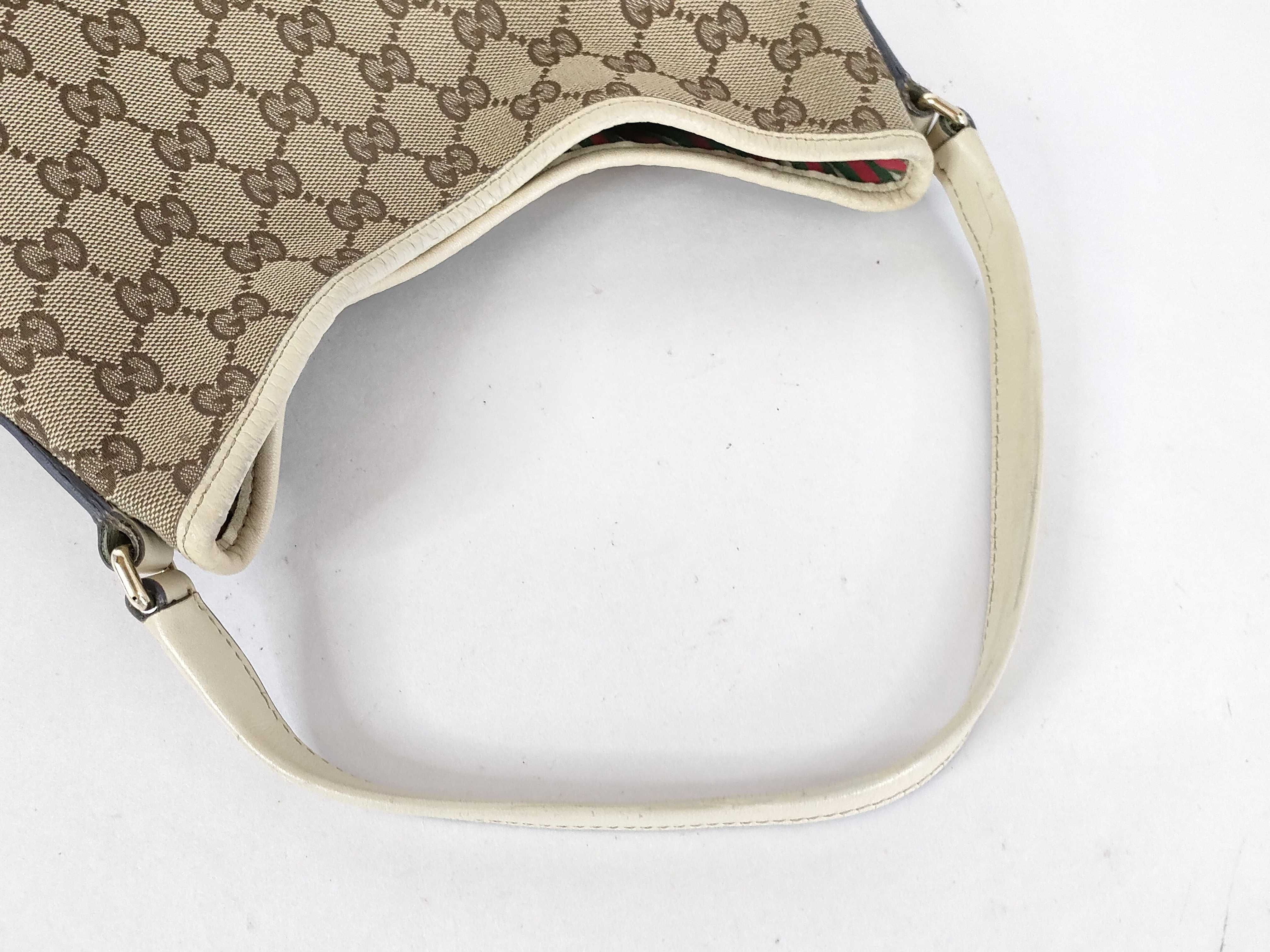 GG Canvas New Brit 169947 Leather Shoulder Bag Handbag — view 3