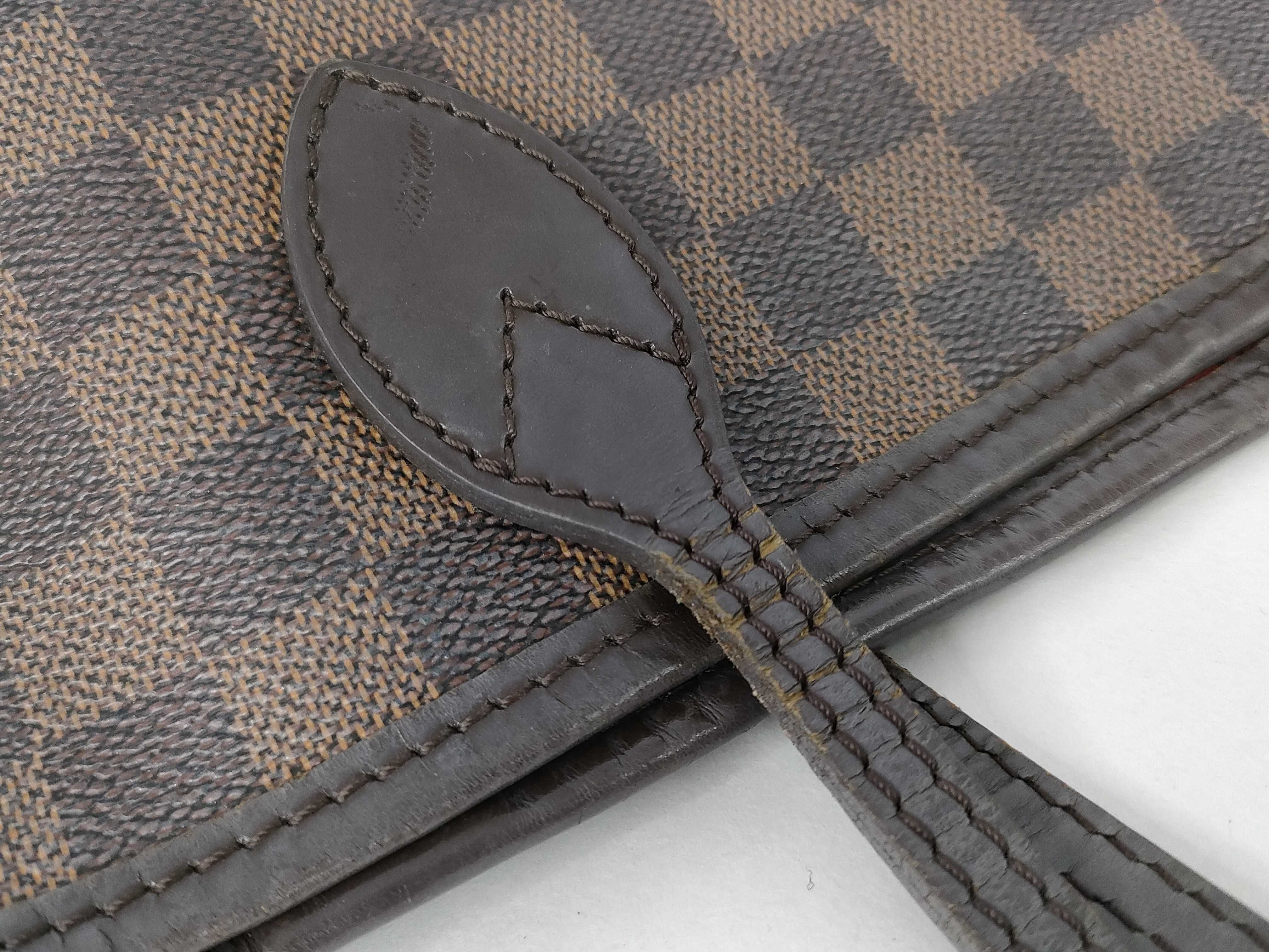 Damier Louis Vuitton Damier Neverfull MM N41358 Tote Bag — view 5