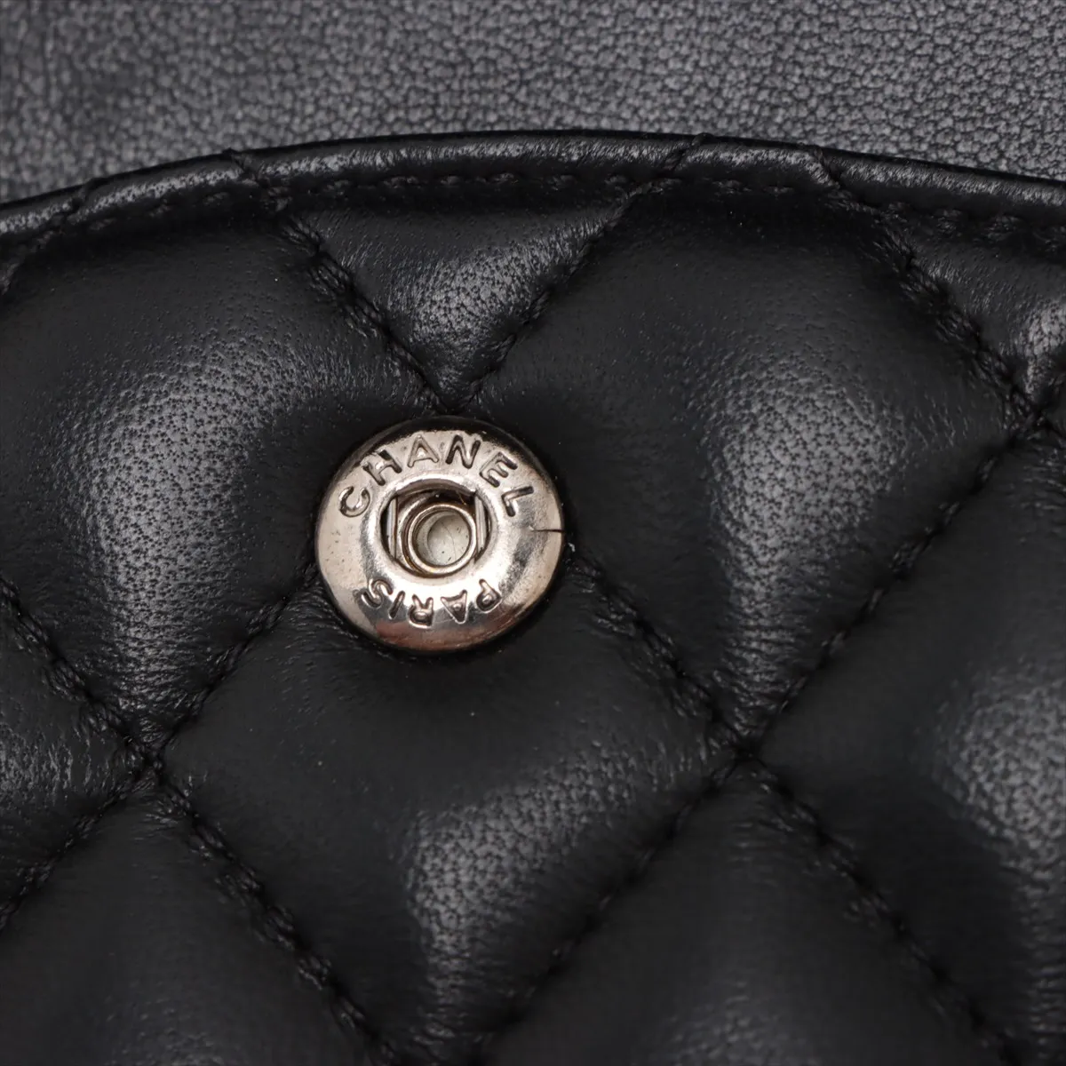 [Individually wrapped] Chanel Matelasse 25 Lambskin Double Flap Double Chain Bag Black Silver Hardware 13459001 13th Series A01112 — view 14
