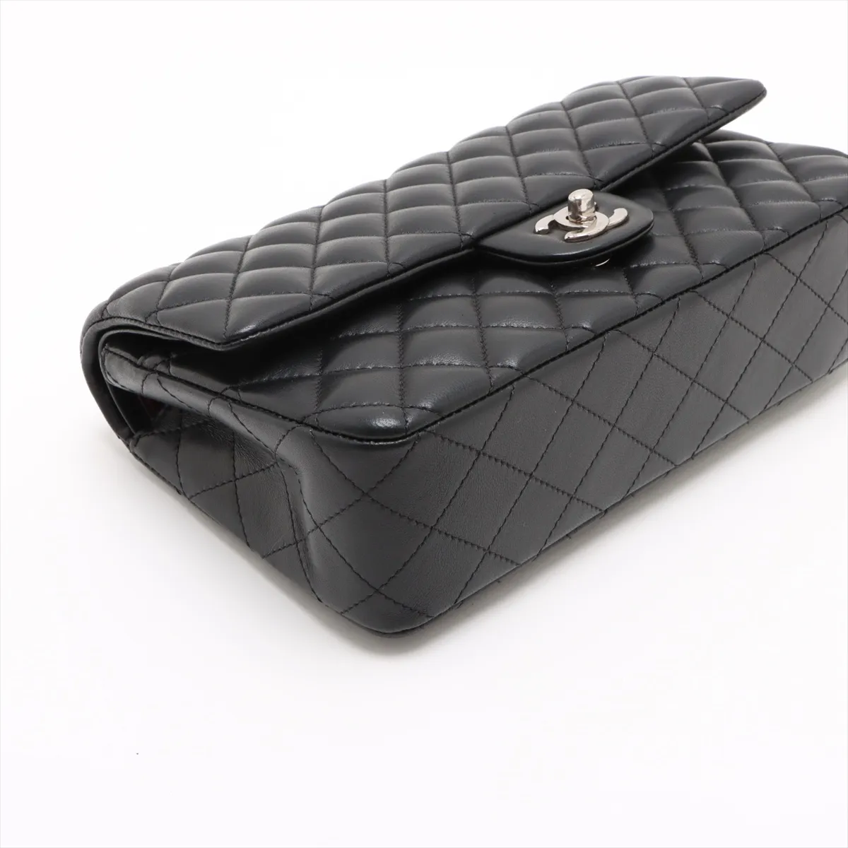 [Individually wrapped] Chanel Matelasse 25 Lambskin Double Flap Double Chain Bag Black Silver Hardware 13459001 13th Series A01112 — view 4