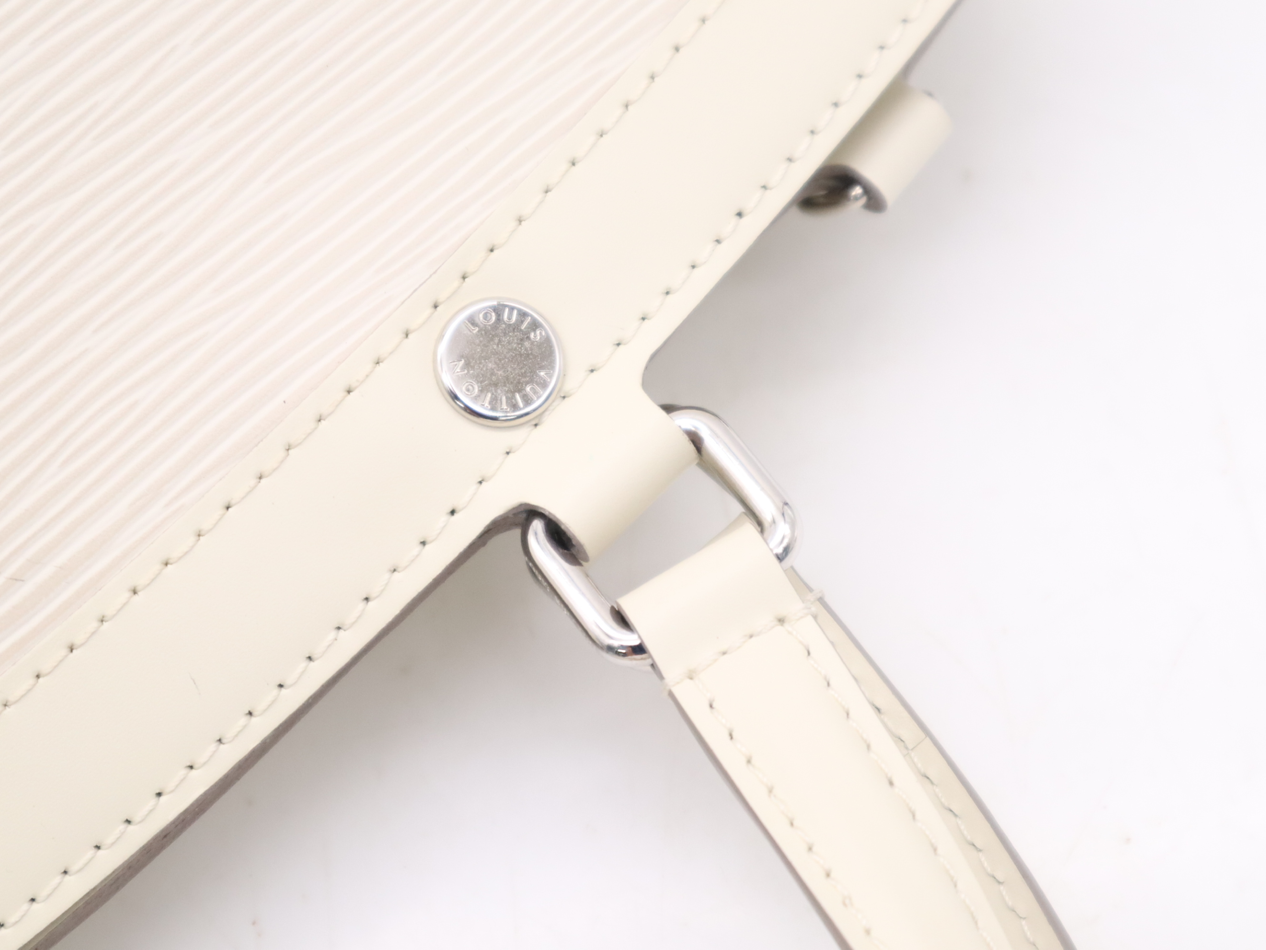M40330 Epi Blair MM Handbag — view 8