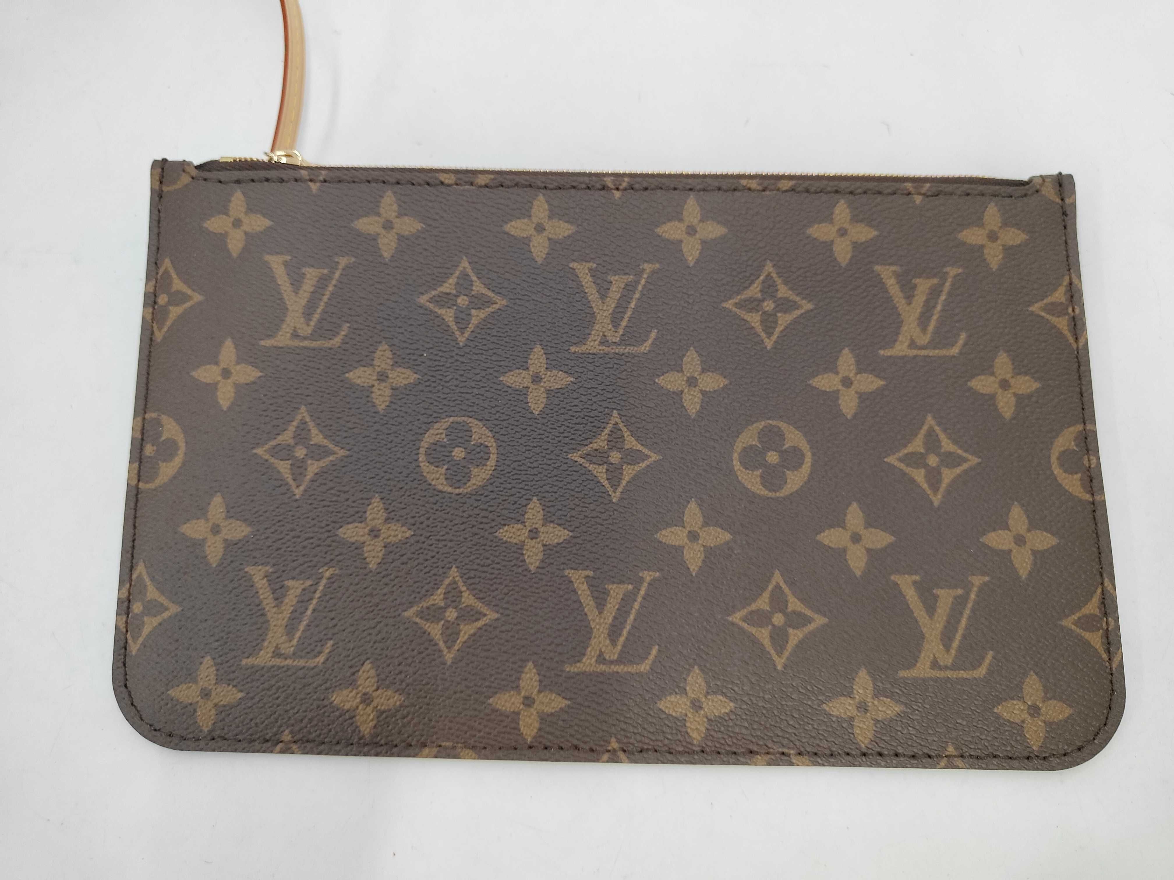 LV Neverfull MM M46975 Monogram Tote Bag — view 11