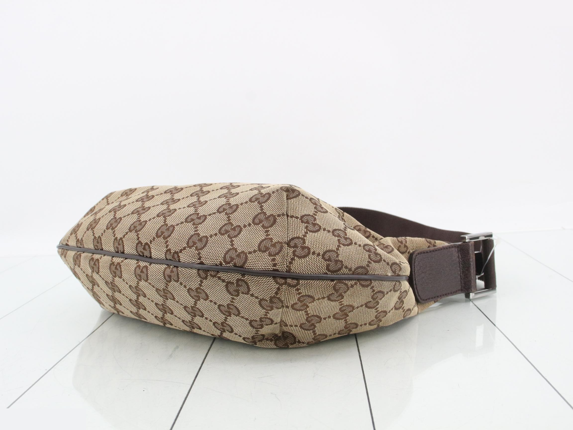 GG Canvas Croissant Hobo, Brown, 28 x 17 x 10 cm — view 6