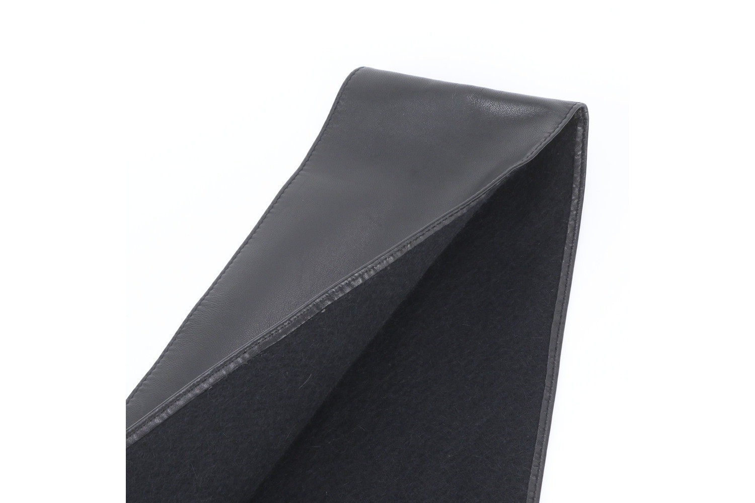 Scarf with tags — view 4