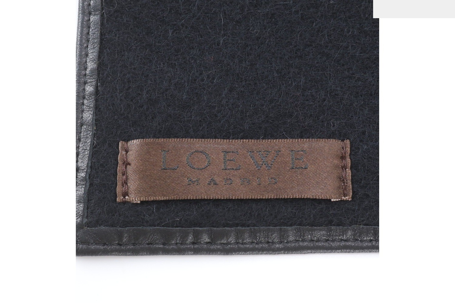 Scarf with tags — view 6