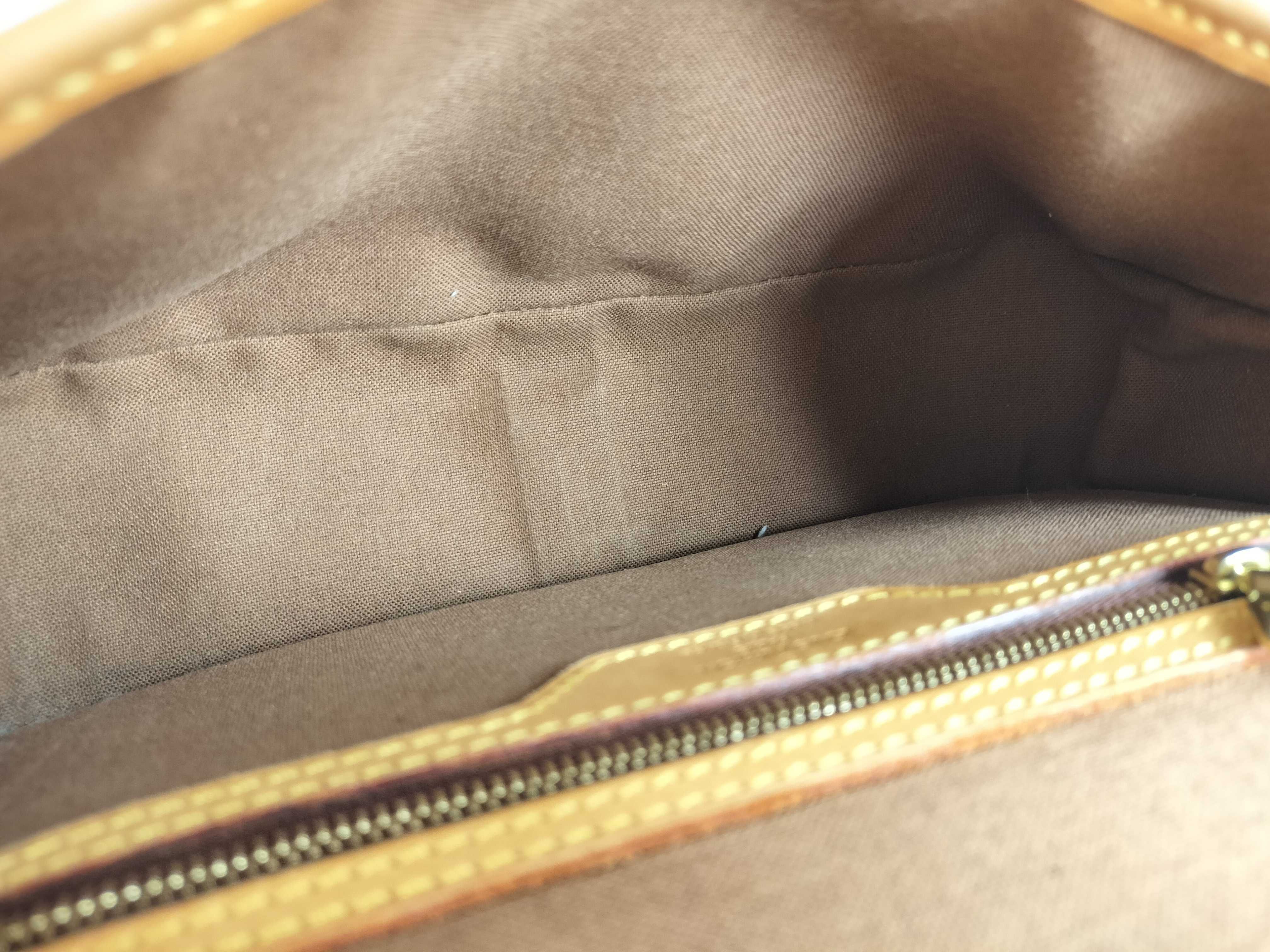 Monogram LV Monogram Sologne Shoulder Bag — view 11