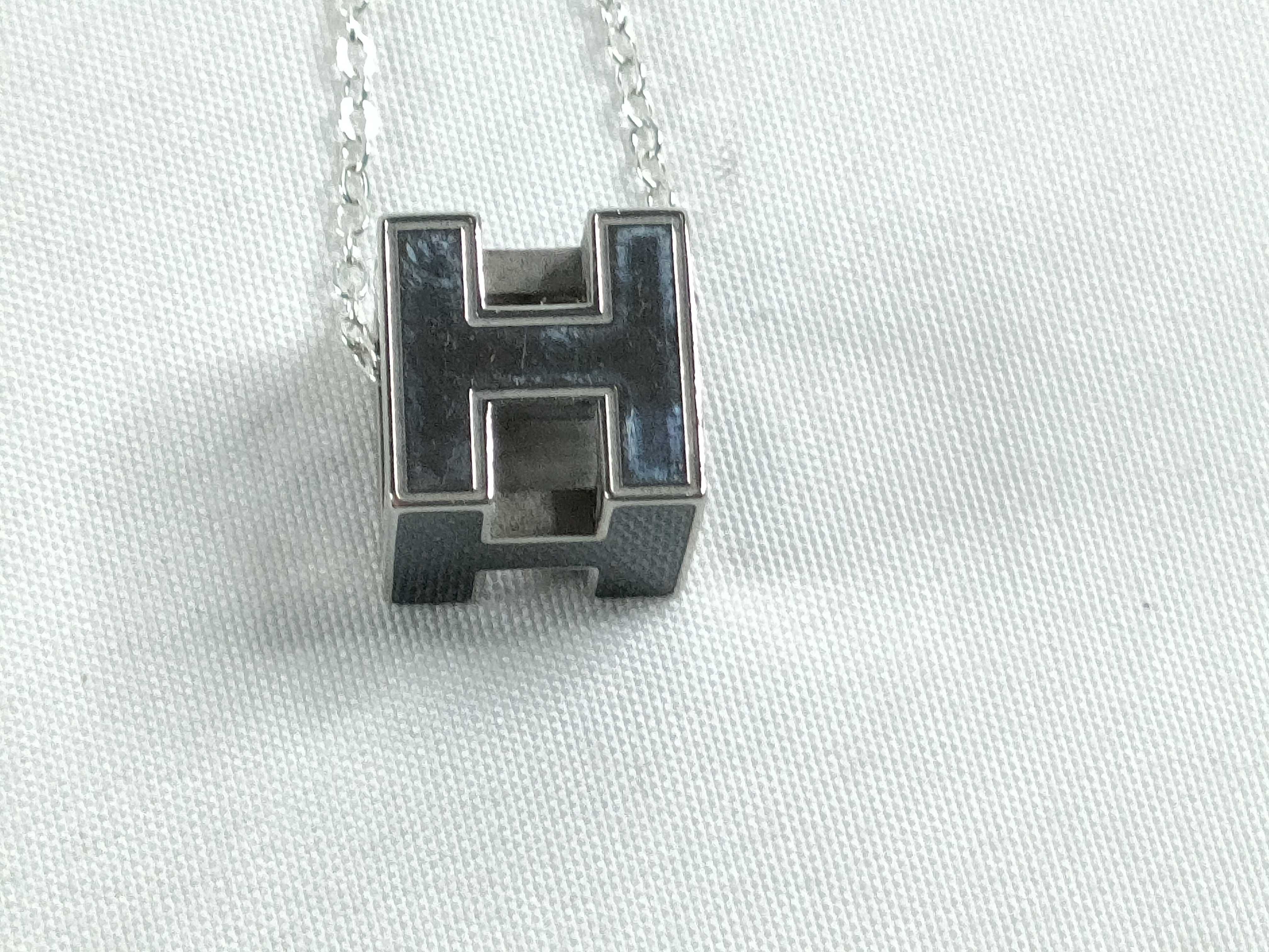 Cage de Ash H Cube Black Silver External Chain Necklace — view 2