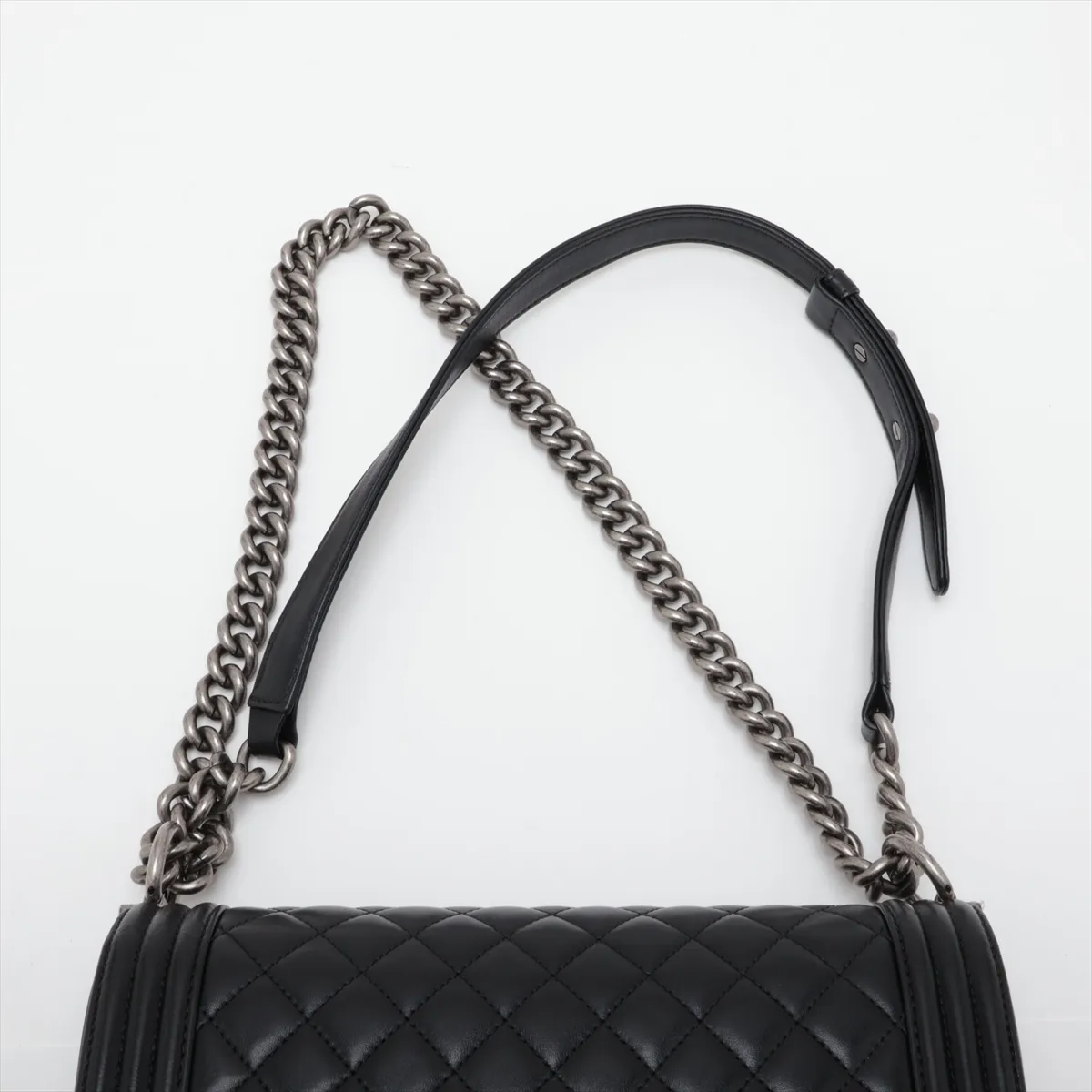Boy Chanel 25 Lambskin Chain Shoulder Bag, Black with Gunmetal Hardware, 24831940, Serial Number 24, A67086 — view 6