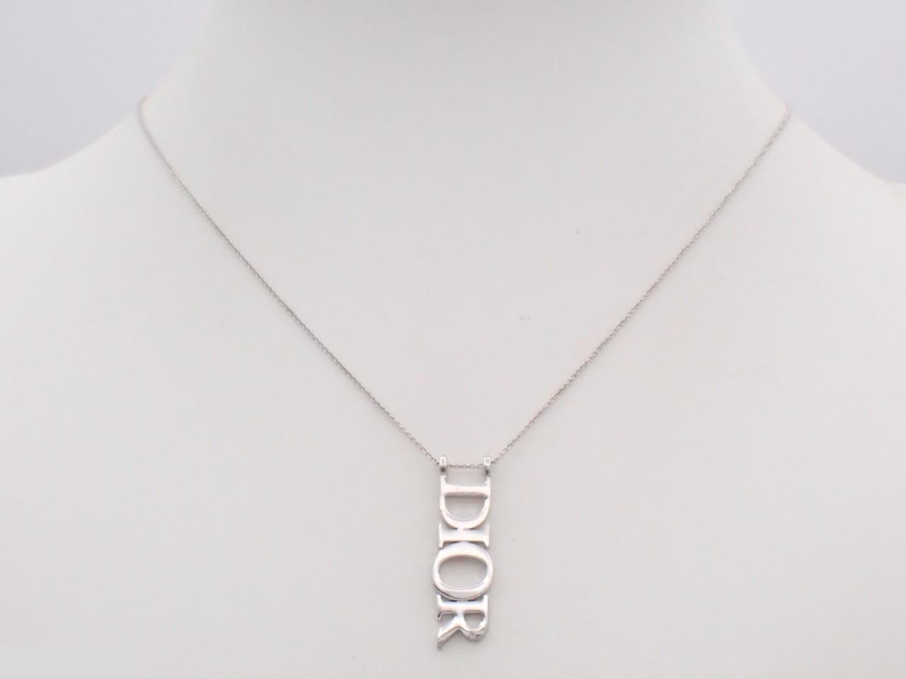 Other lines: Precious metal necklaces and pendants, chain approximately 42cm. — view 3