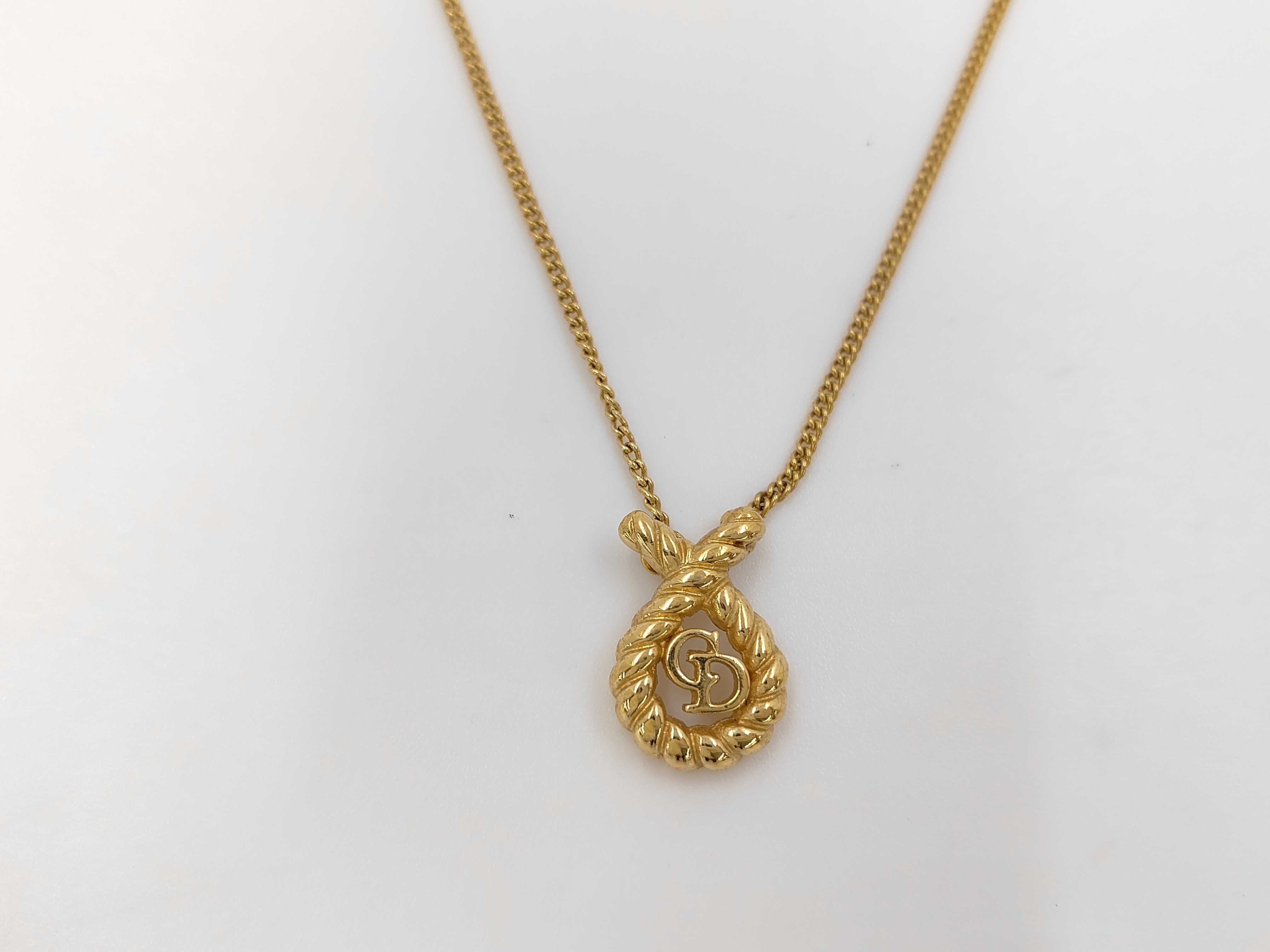 Christian / Necklace / GP Necklace