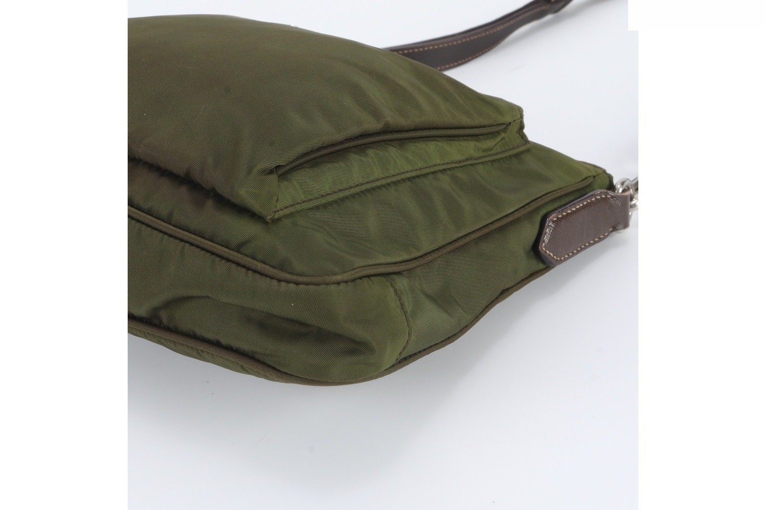Guarantee card included Tessuto Nylon BT0693 Leather Shoulder Bag — view 4