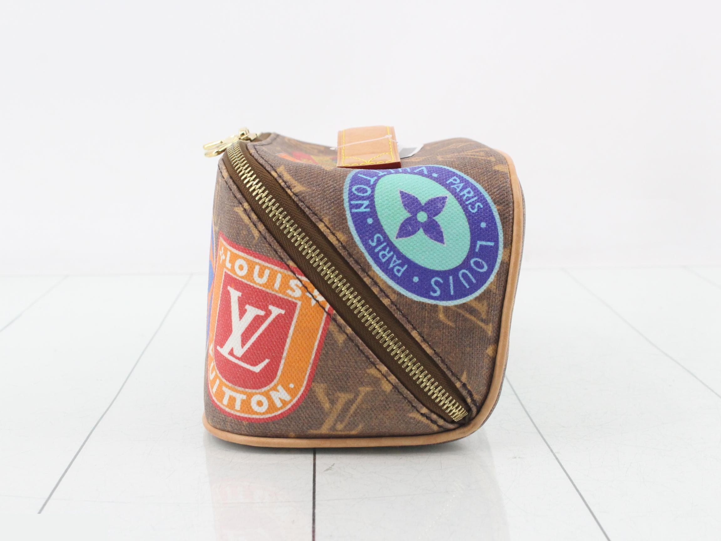 Toiletries bag — view 3