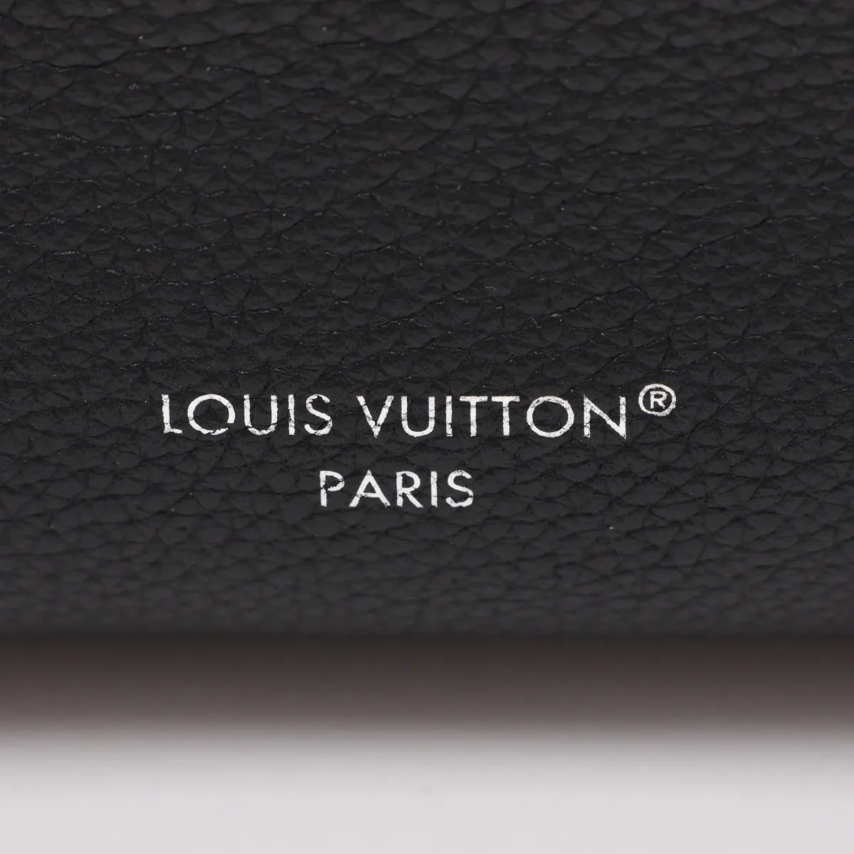 Grain Calf Leather Side Trunk MM M25160 Black (RFID detected) — view 8