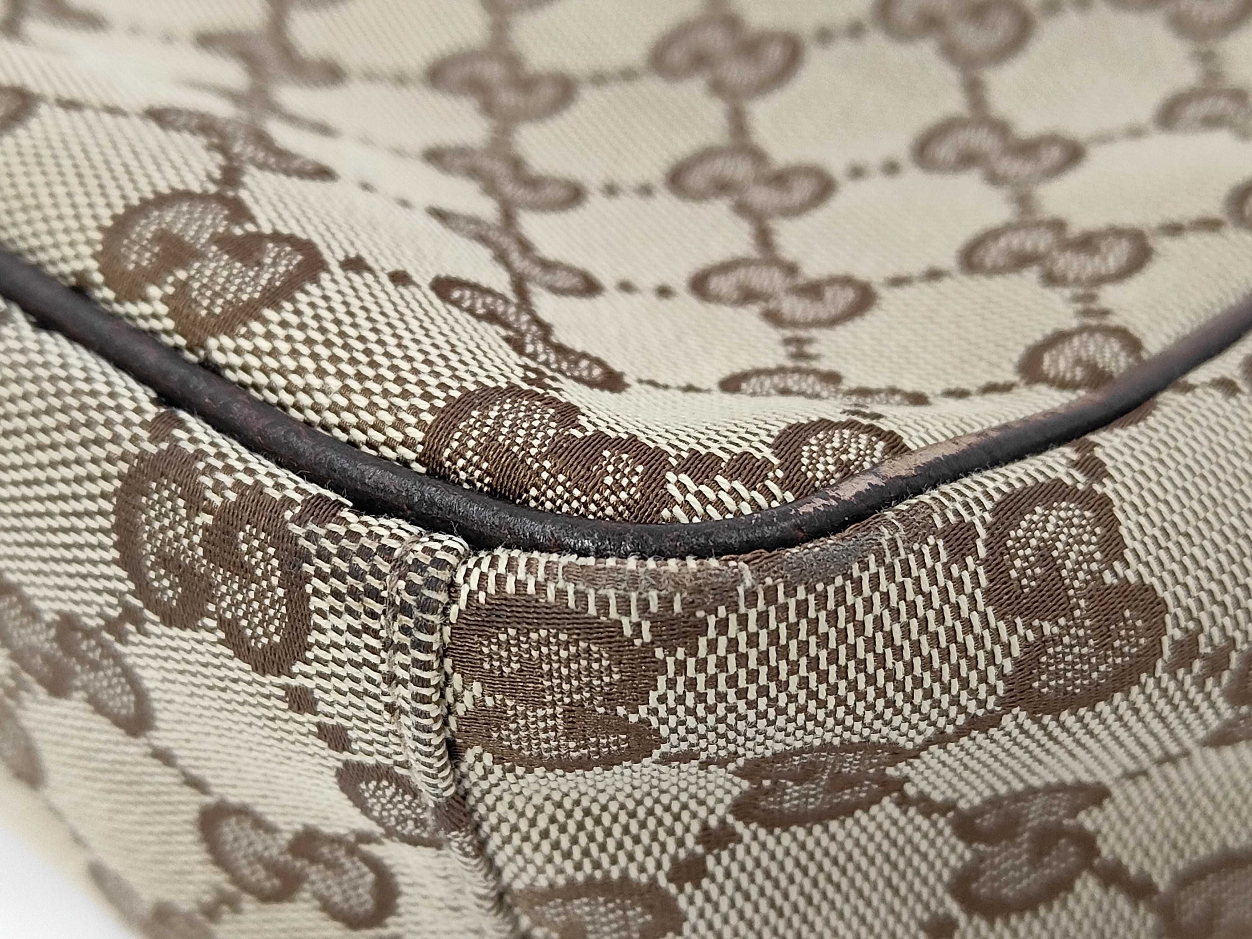 GG Canvas 122759 Shoulder Bag — view 7