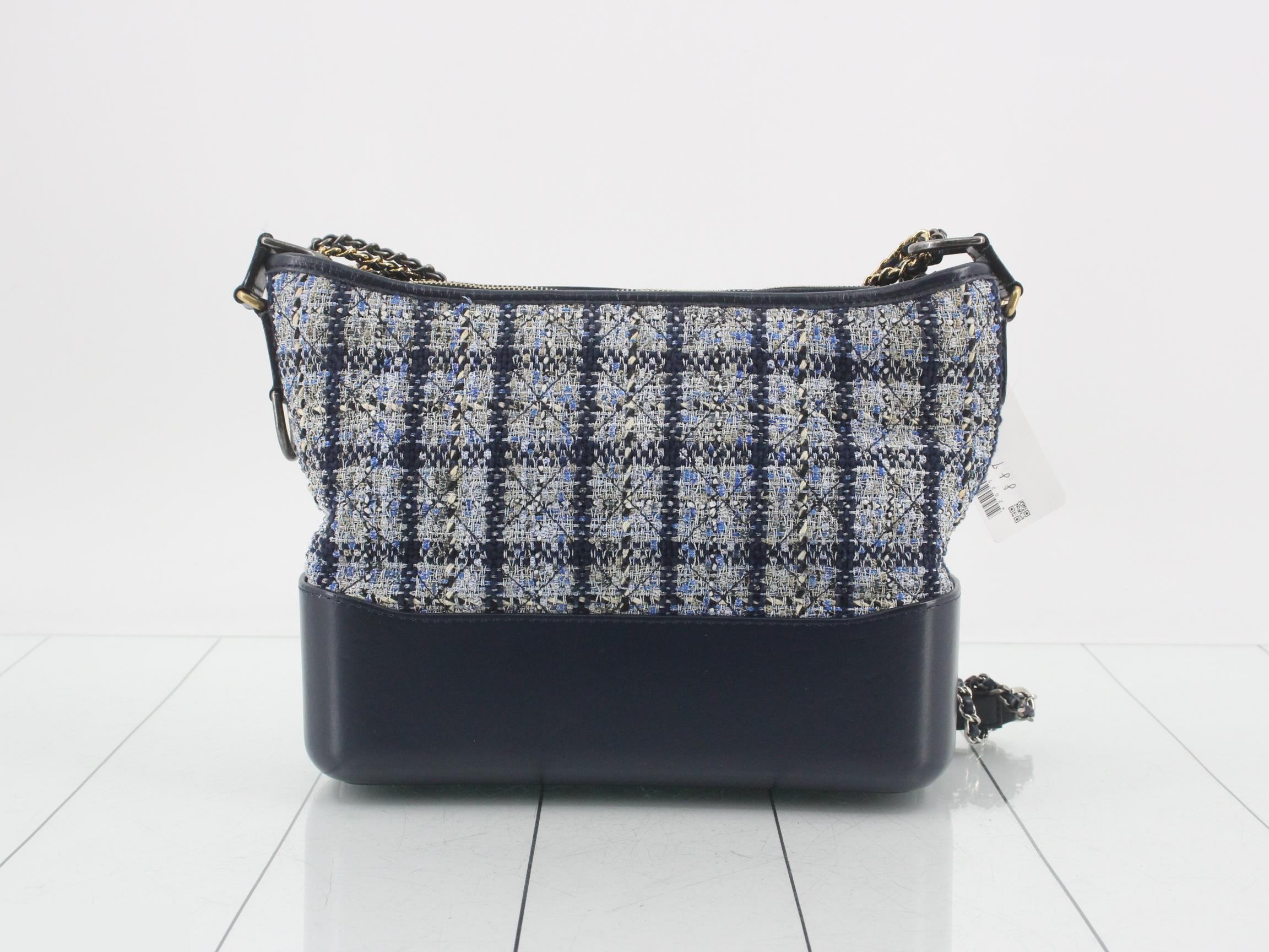Tweed Gabrielle de Tweed Shoulder Bag, Item No. 27 — view 2