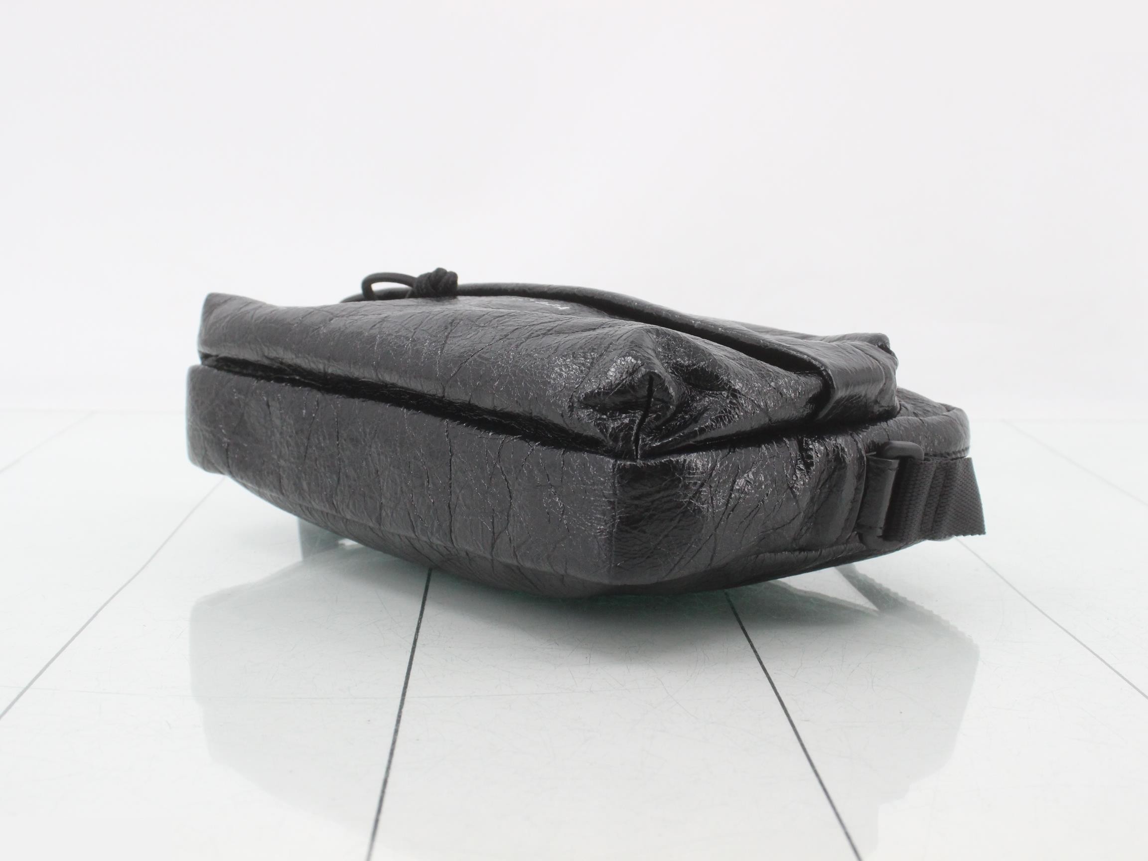 Explorer Shoulder Bag, Black — view 6