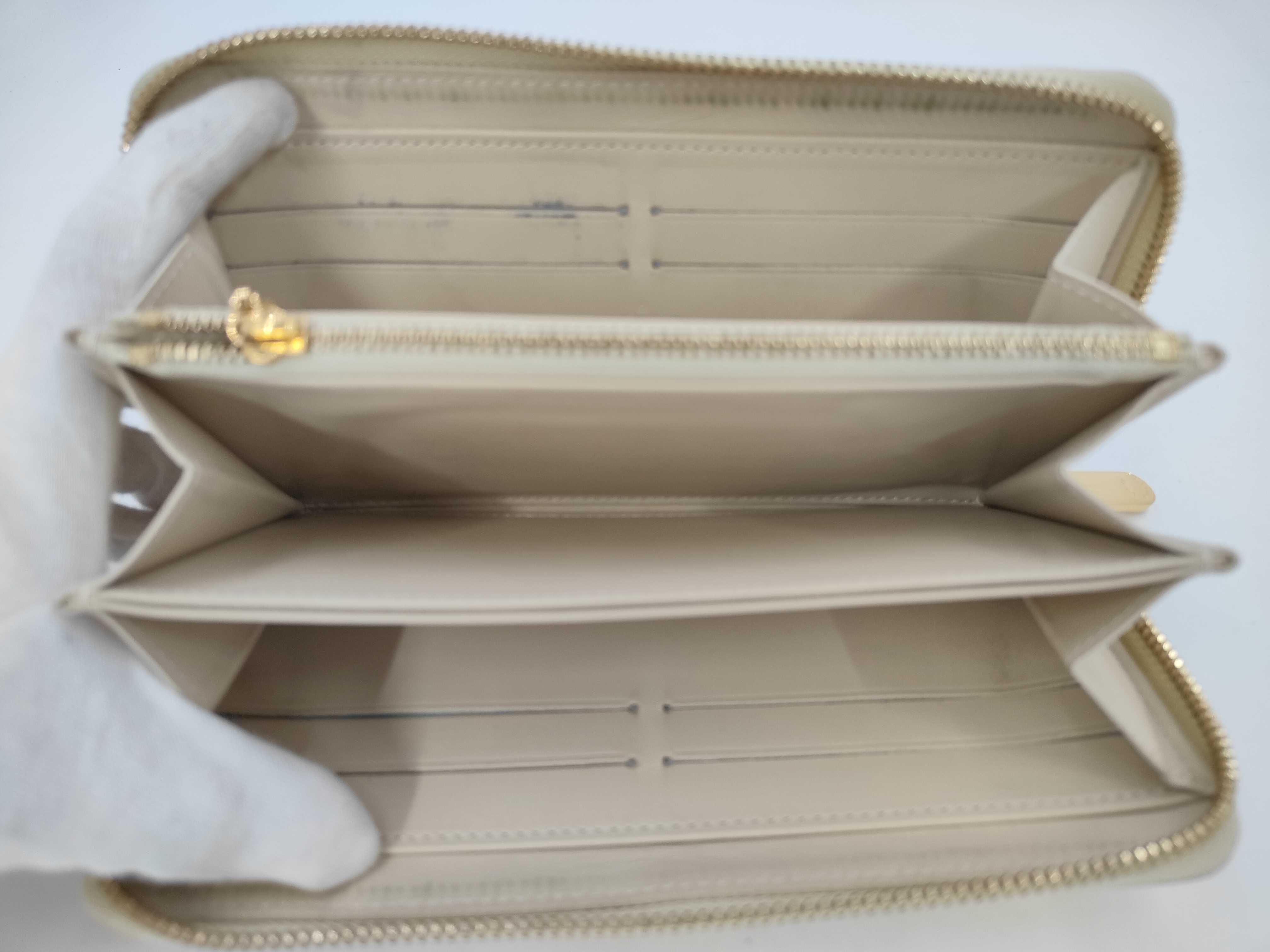 wallet — view 7