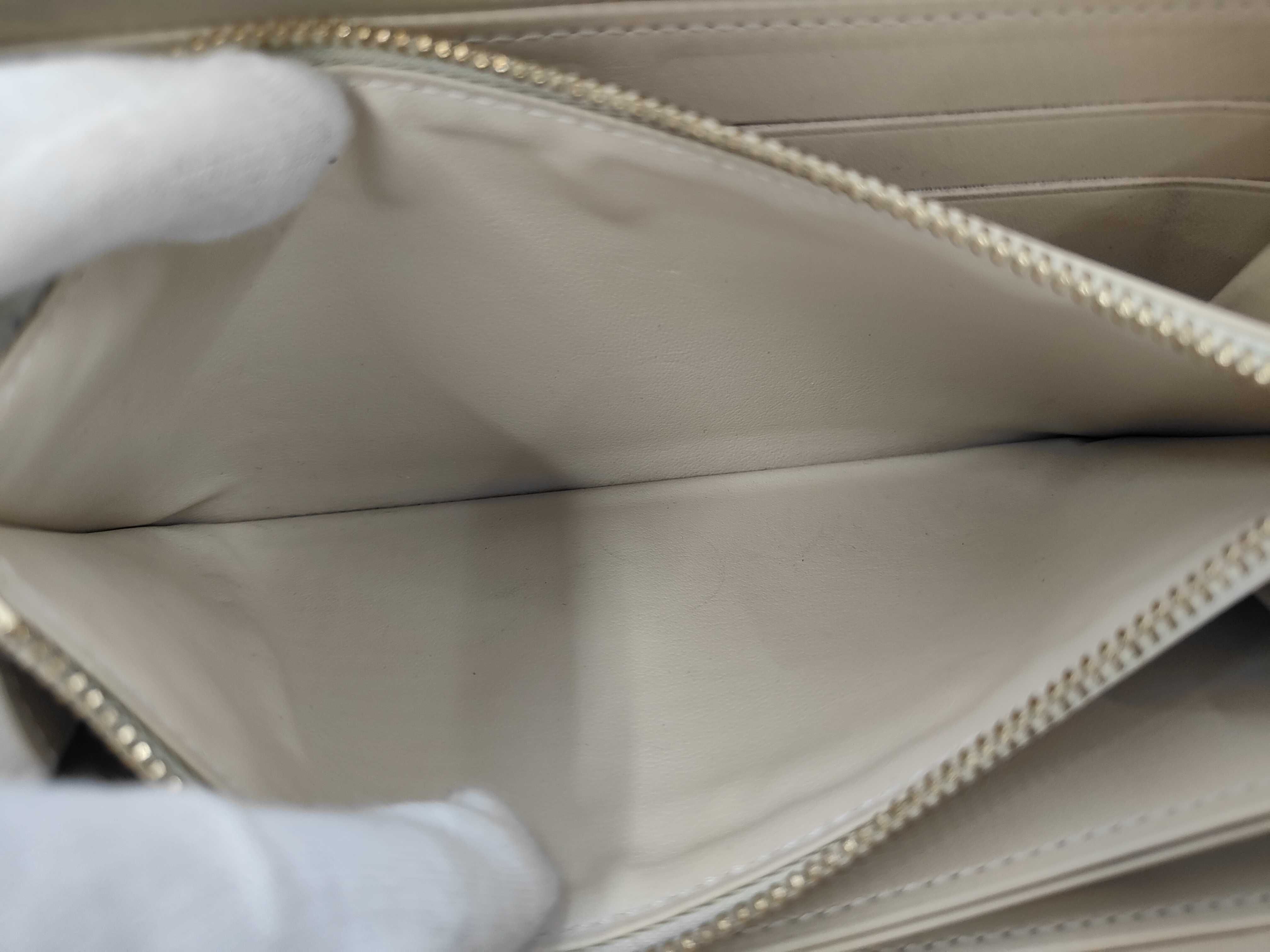 wallet — view 9