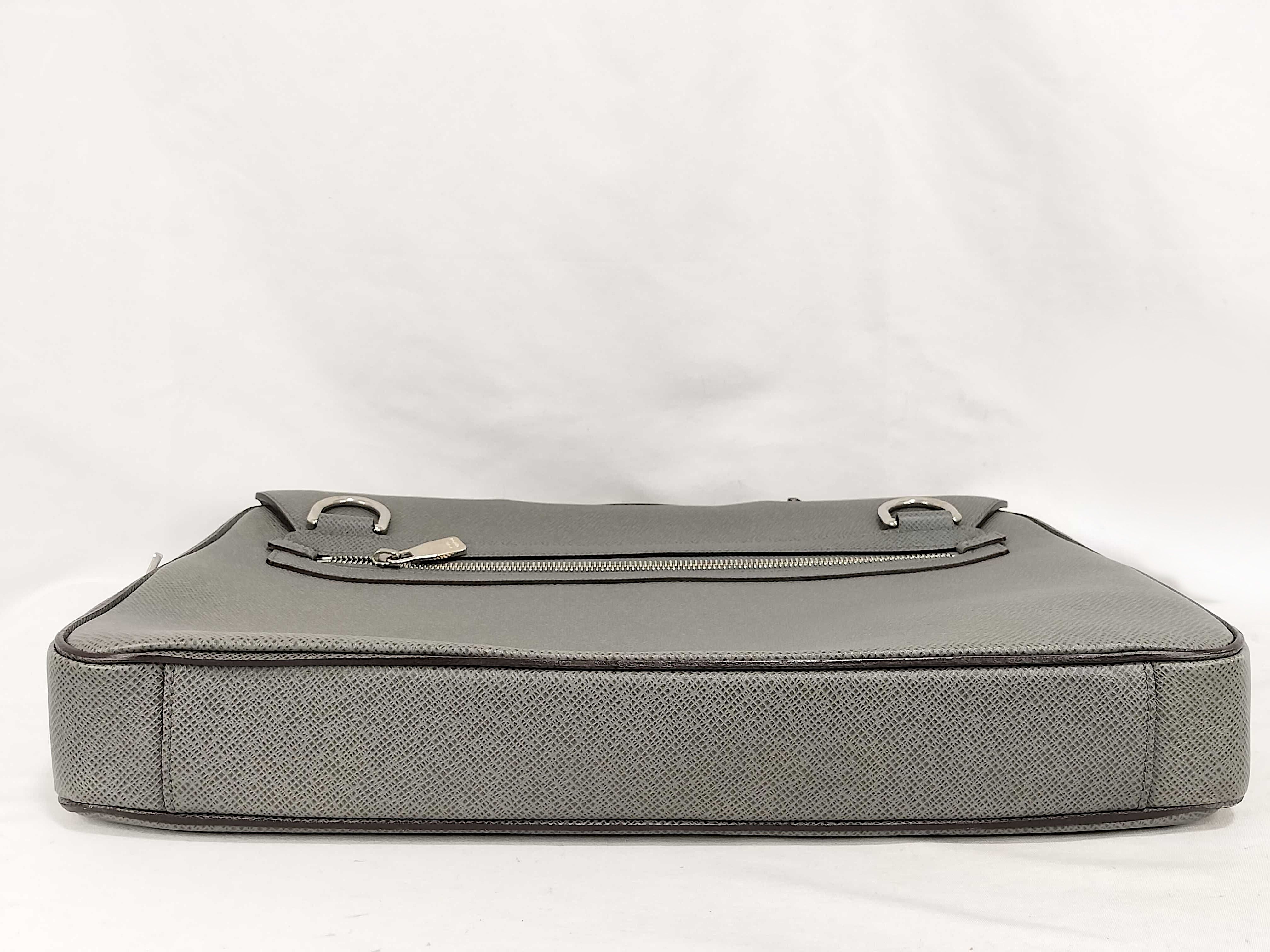 Taiga Vuitton Taiga Vasili PM M32641 RI4191 Business Bag — view 8