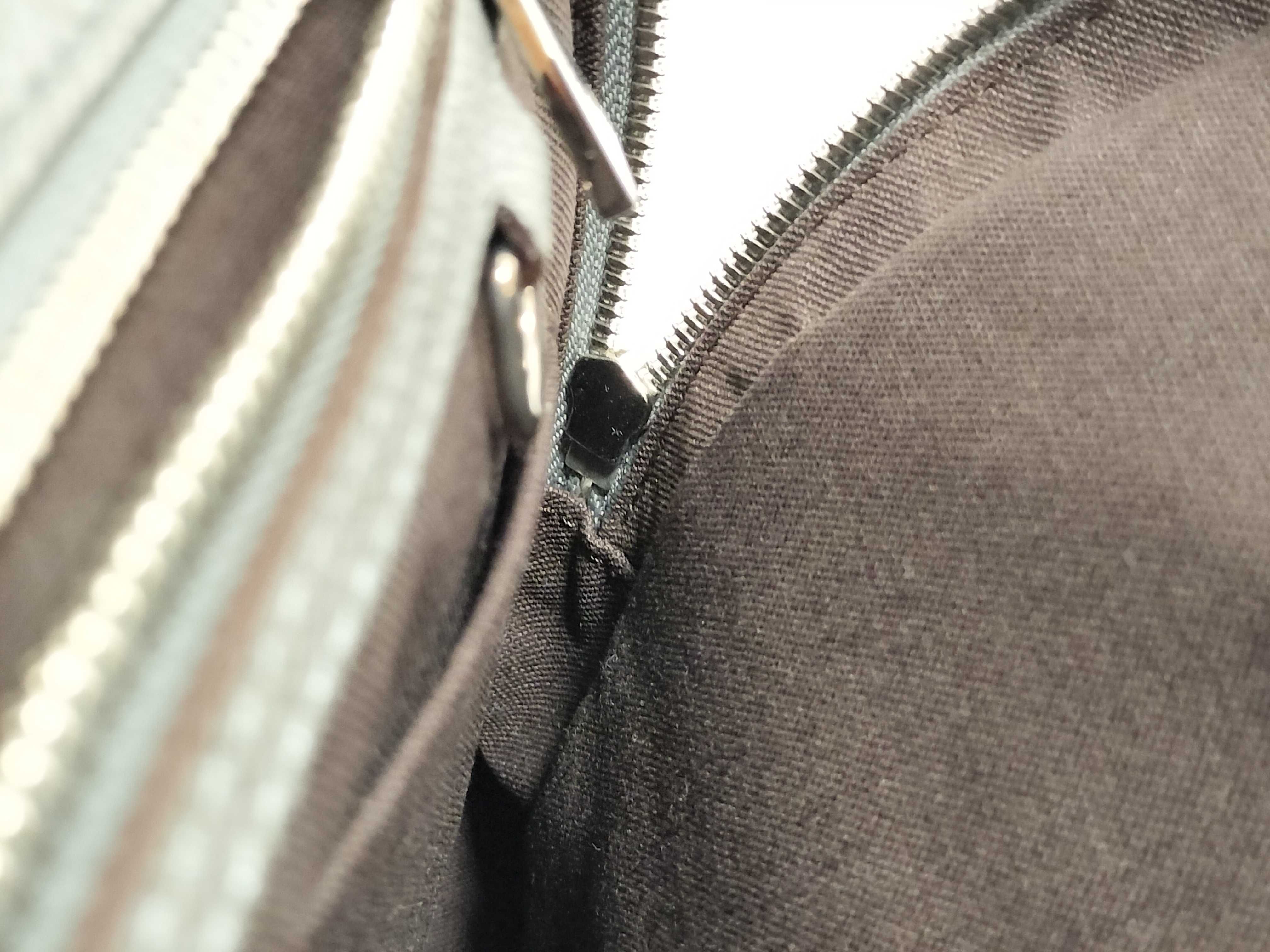 Taiga Vuitton Taiga Vasili PM M32641 RI4191 Business Bag — view 10